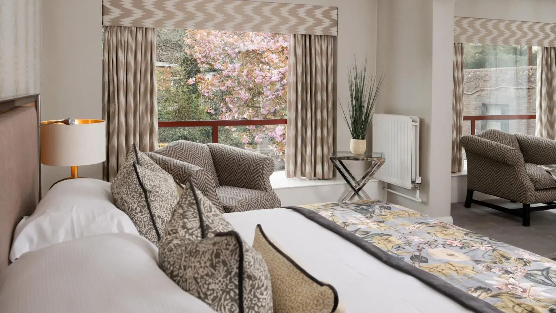 Bed in Everglades Hotel Bed in Everglades Hotel