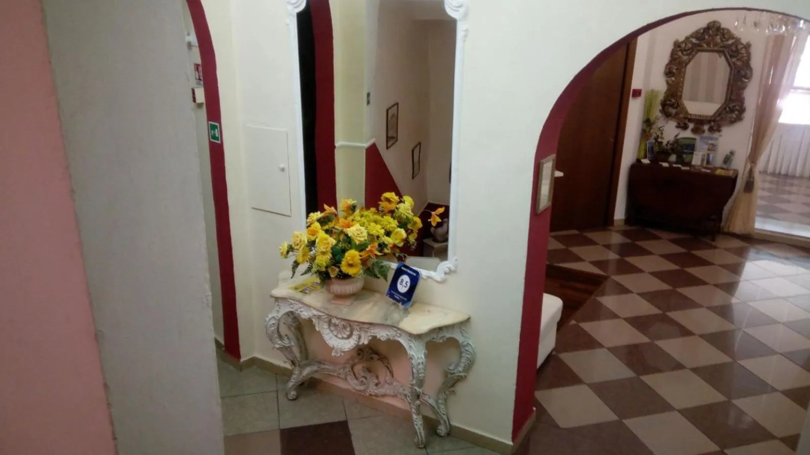 Seating area in Antico Hotel Moderno