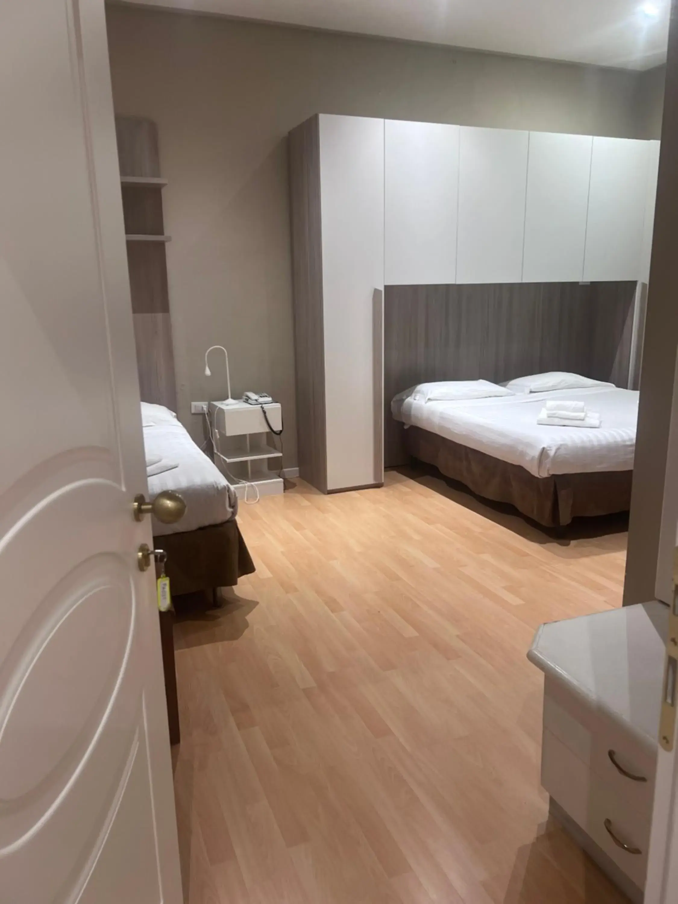 Triple Room in Antico Hotel Moderno Triple Room in Antico Hotel Moderno