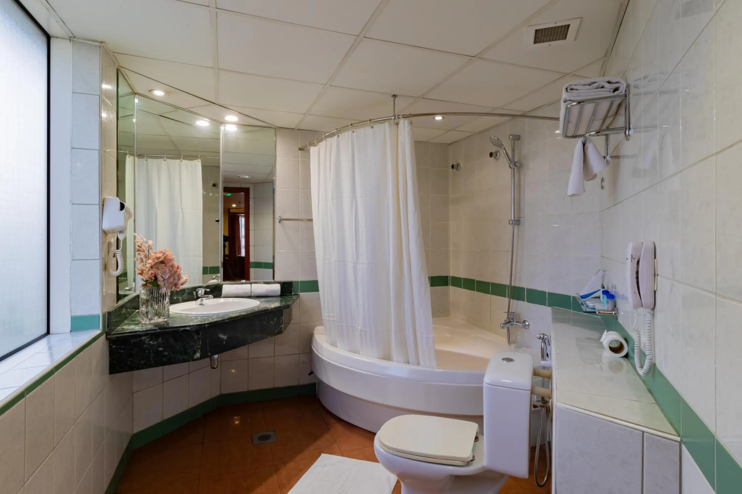 Bathroom in City Palace Hotel