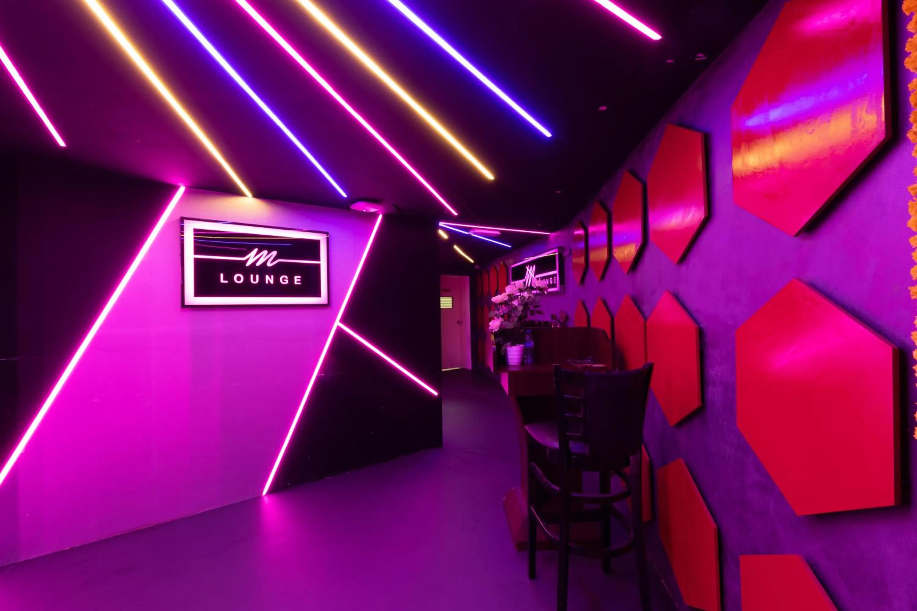 Nightclub / DJ in City Palace Hotel