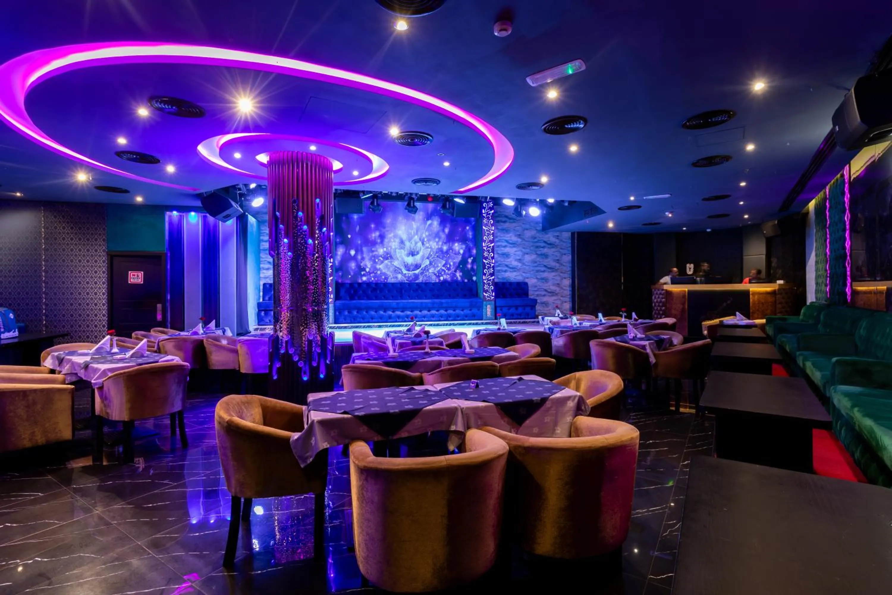 Nightclub / DJ in City Palace Hotel