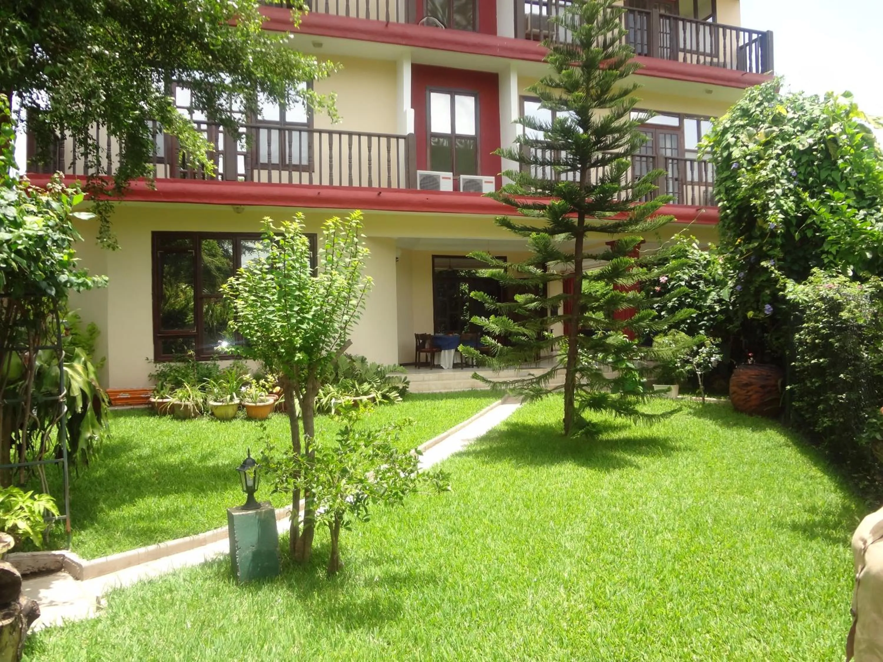 Garden in Roc Heights