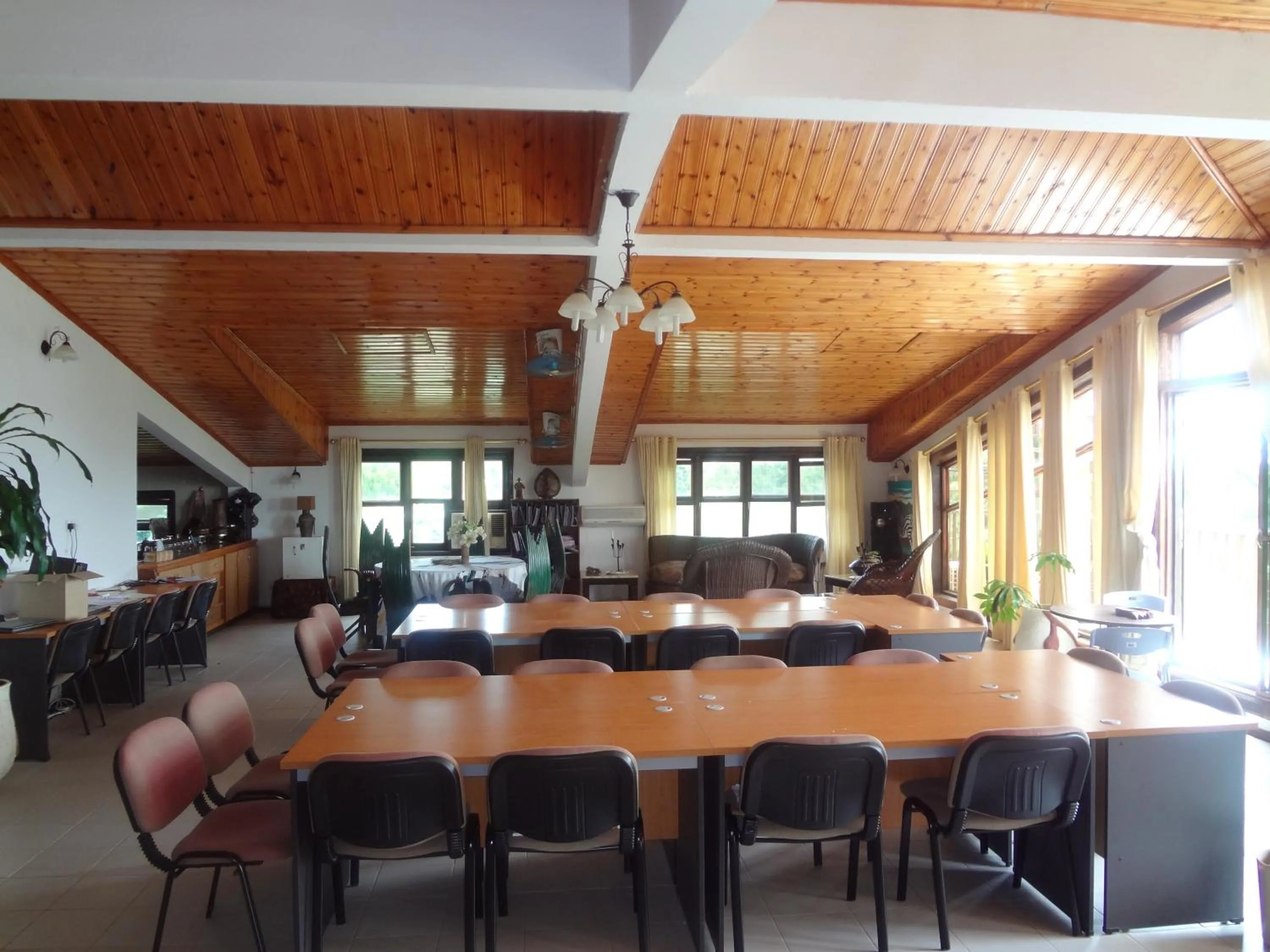 Banquet/Function facilities in Roc Heights