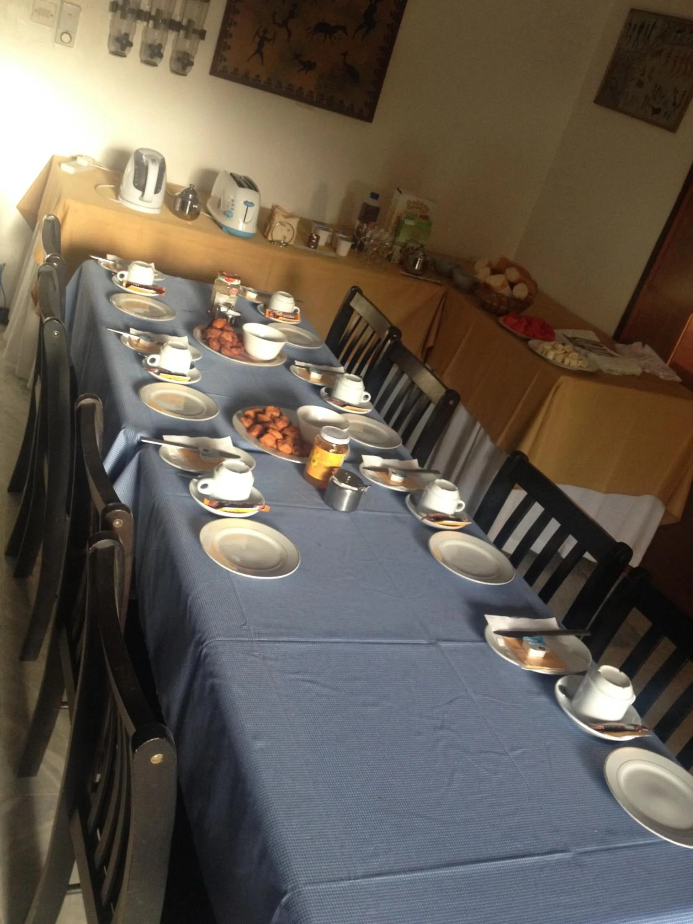 Breakfast in Roc Heights