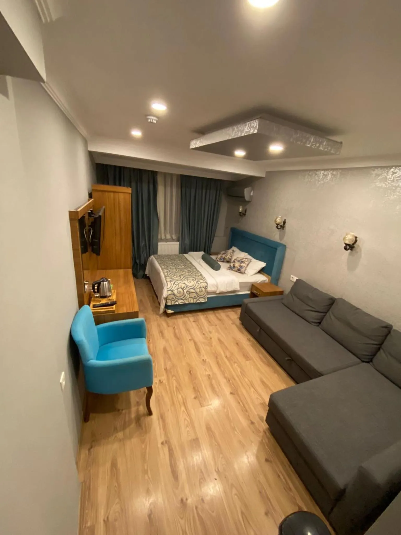 Bed in Riverland Suites Apart Hotel