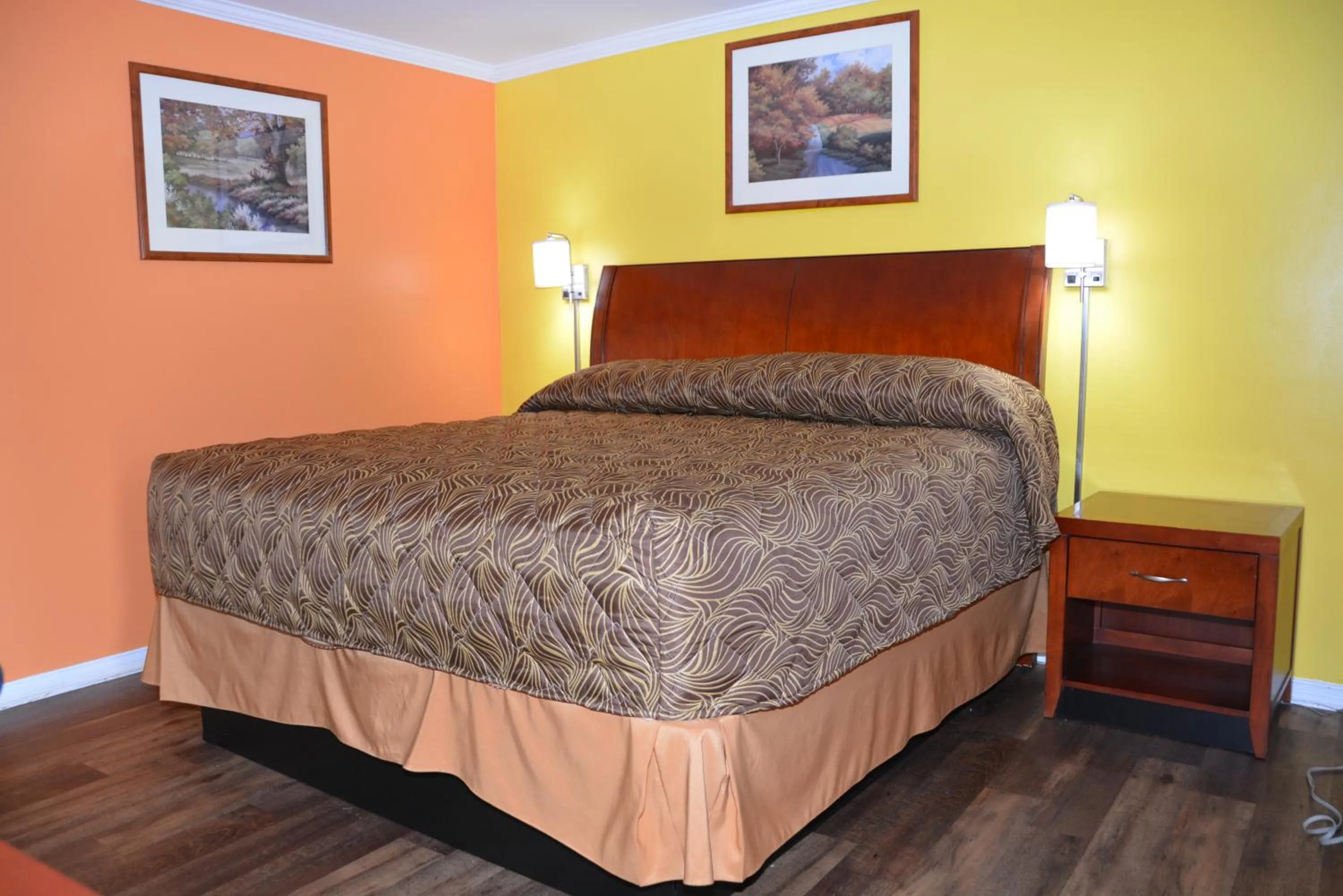 Bed in Harmony Inn