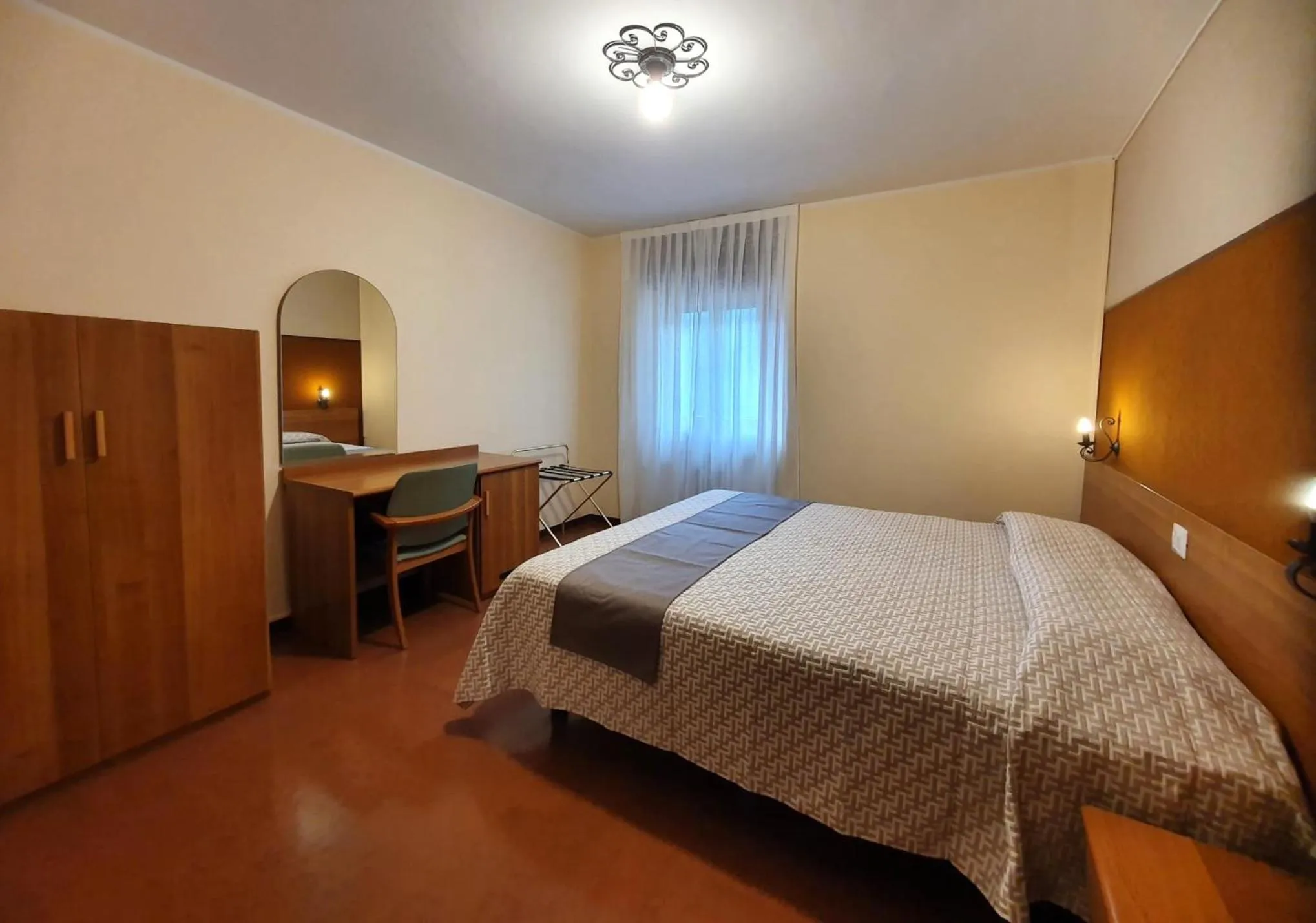 Photo of the whole room, Bed in Altavilla Albergo meublé