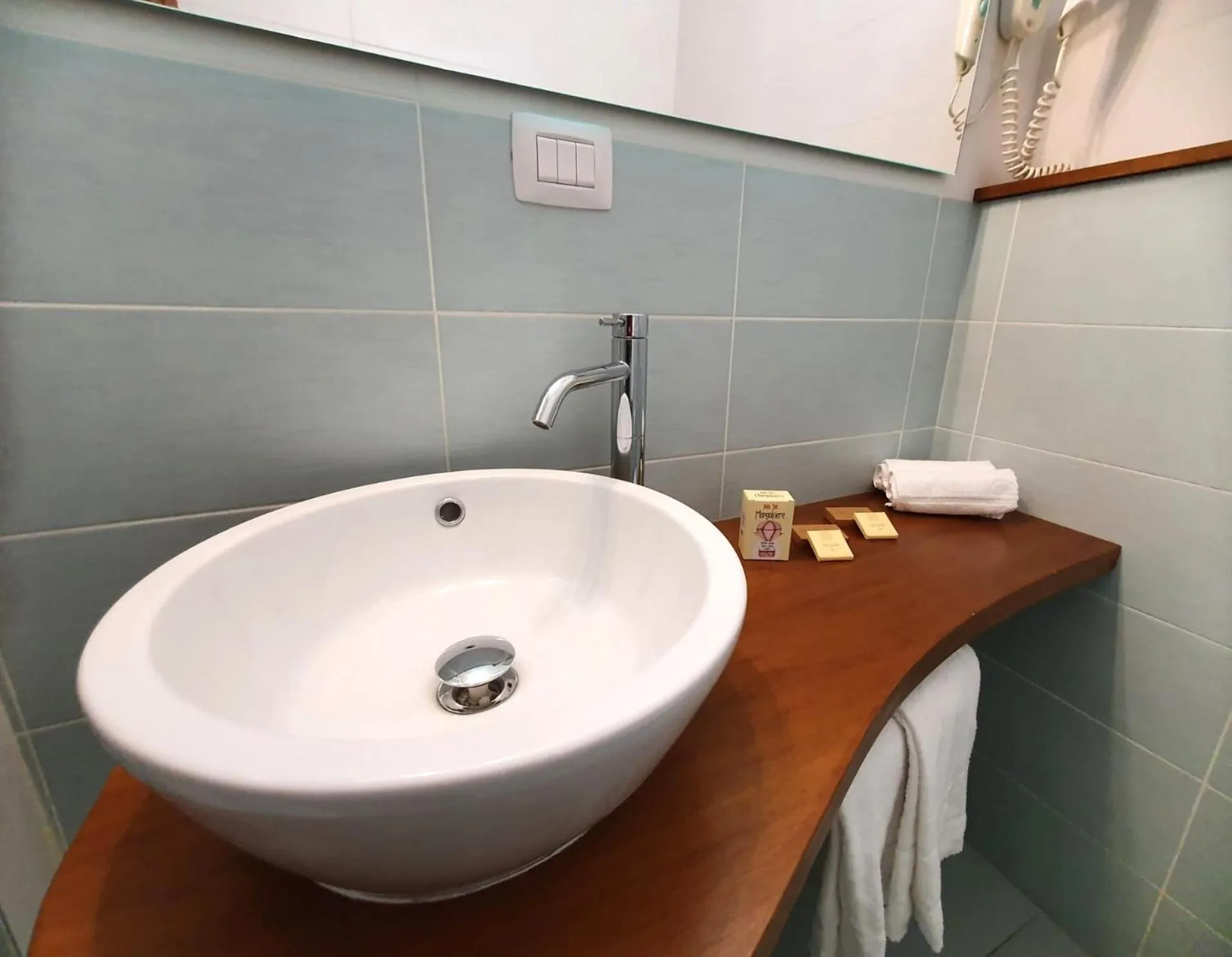 Bathroom in Altavilla Albergo meublé