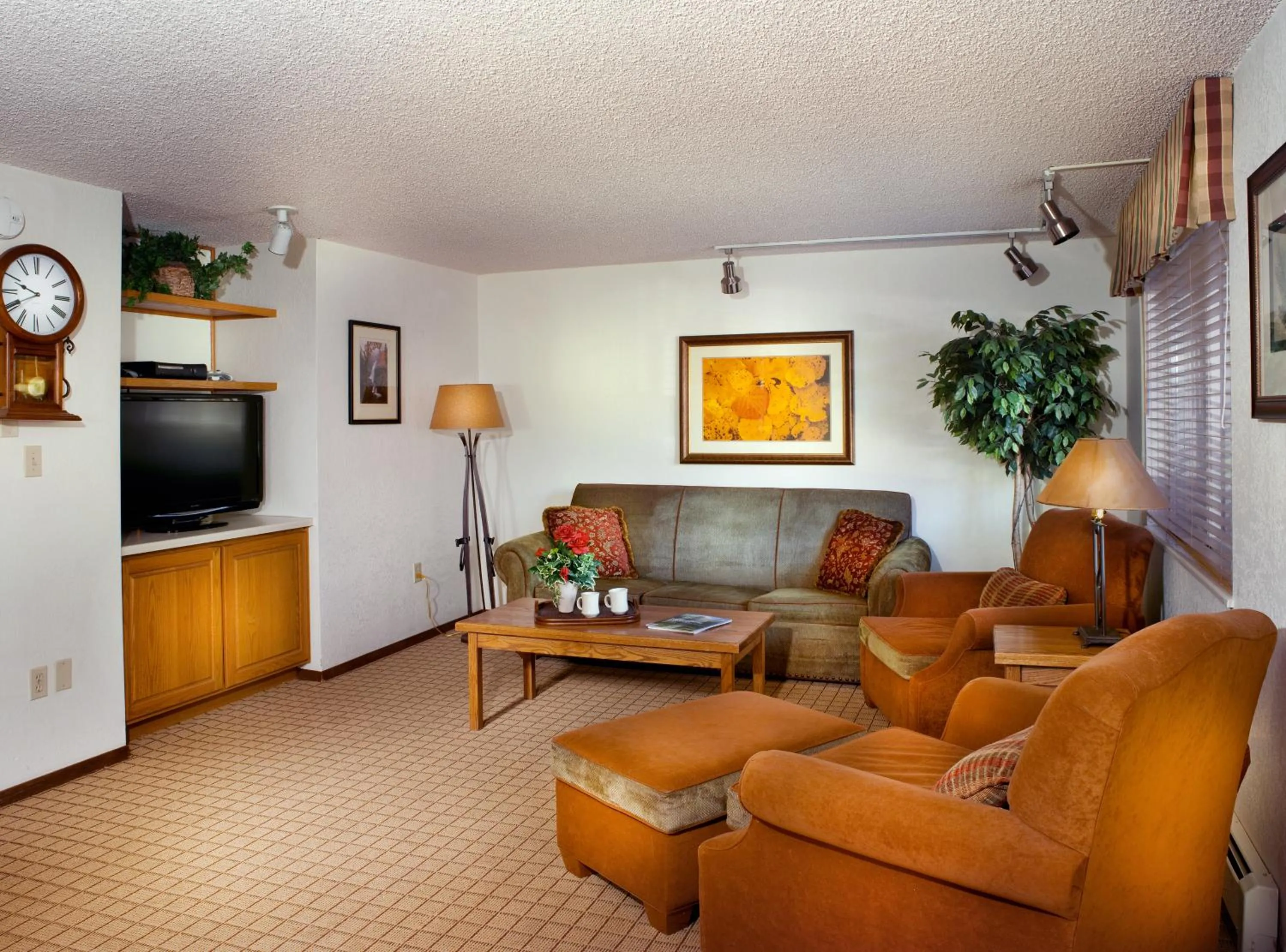 Living room in GetAways at Eagle Point Resort