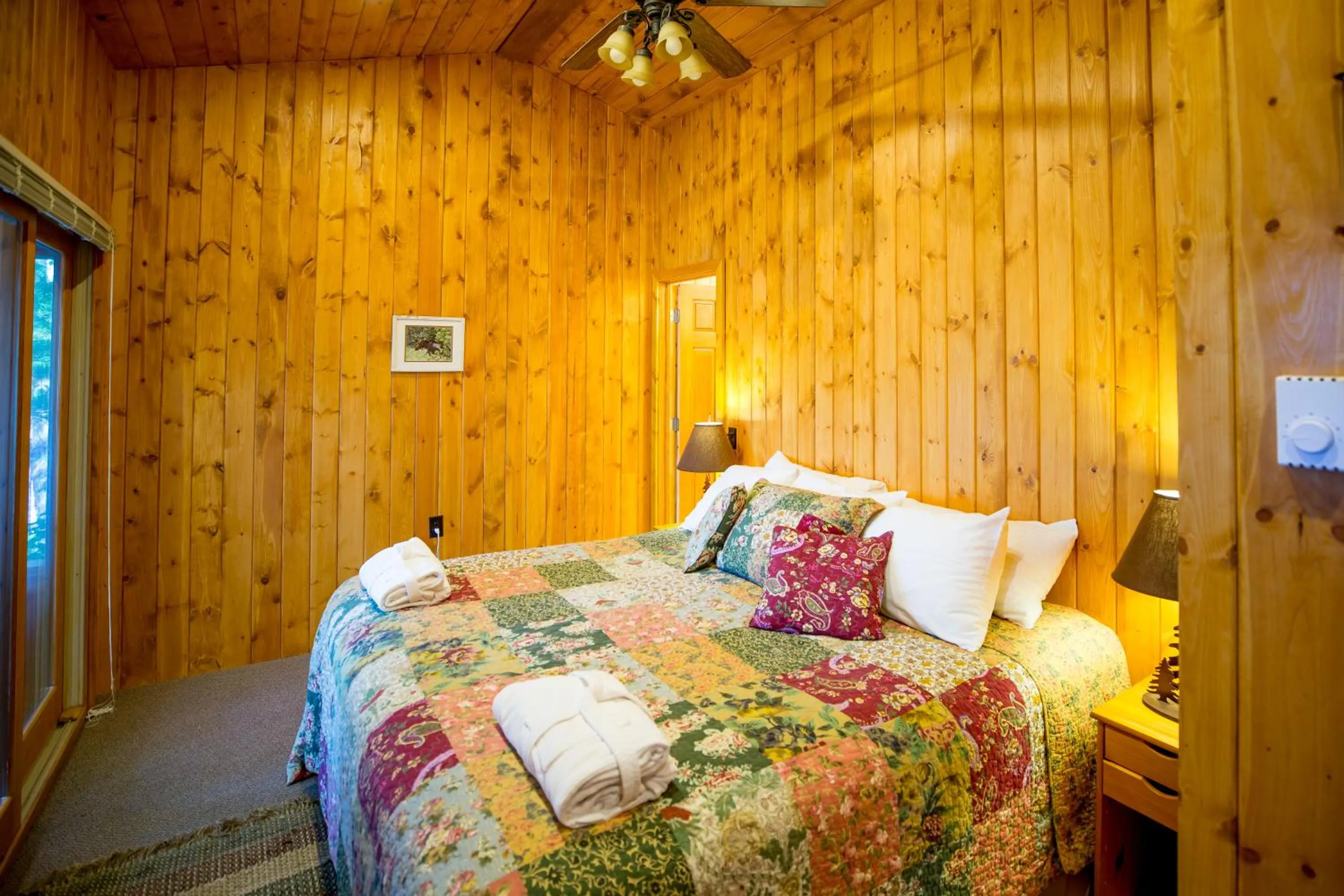 Bedroom in Ludlow's Island Resort