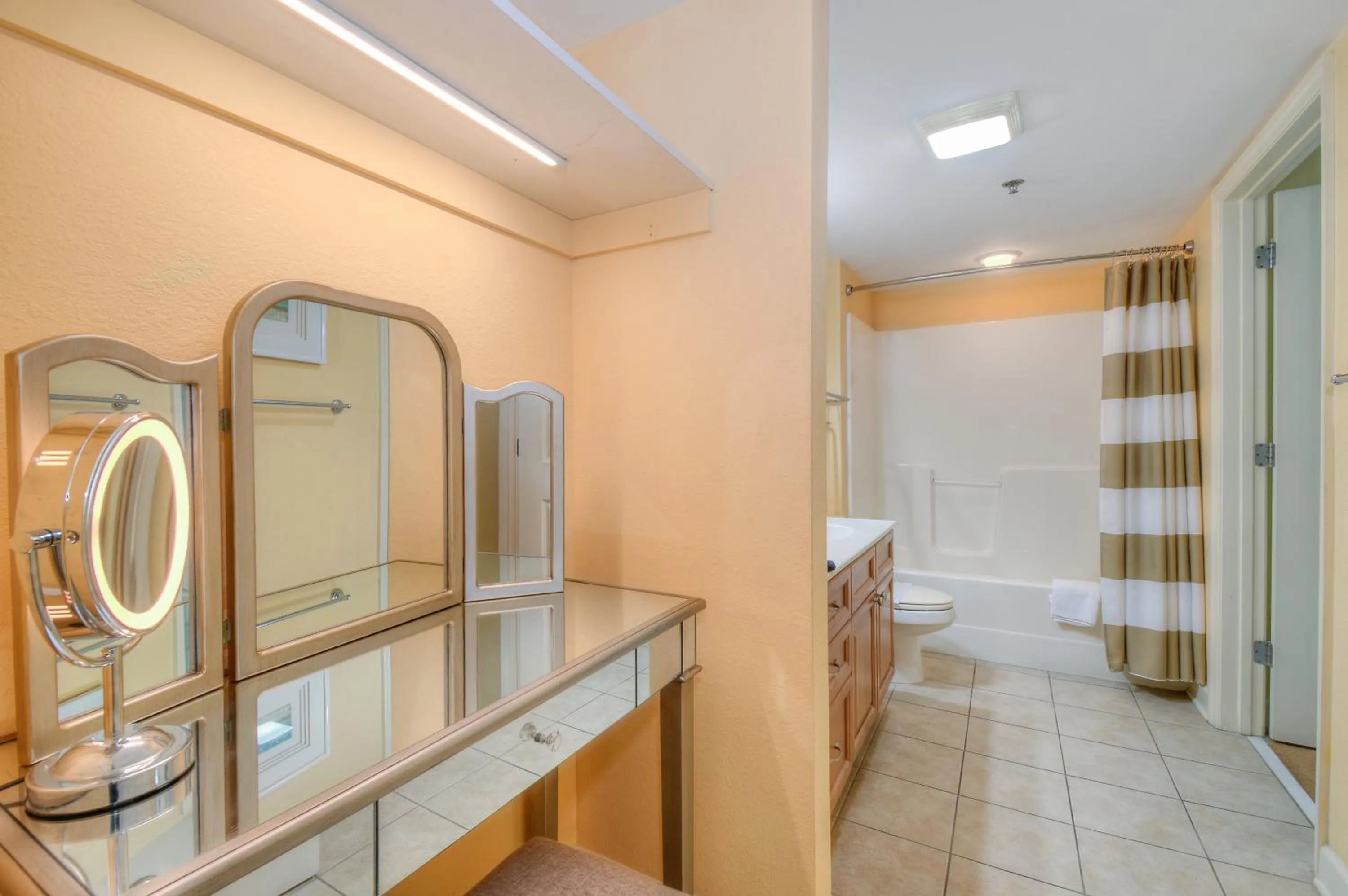 Shower in Horizon at 77th Avenue North by Palmetto Vacations