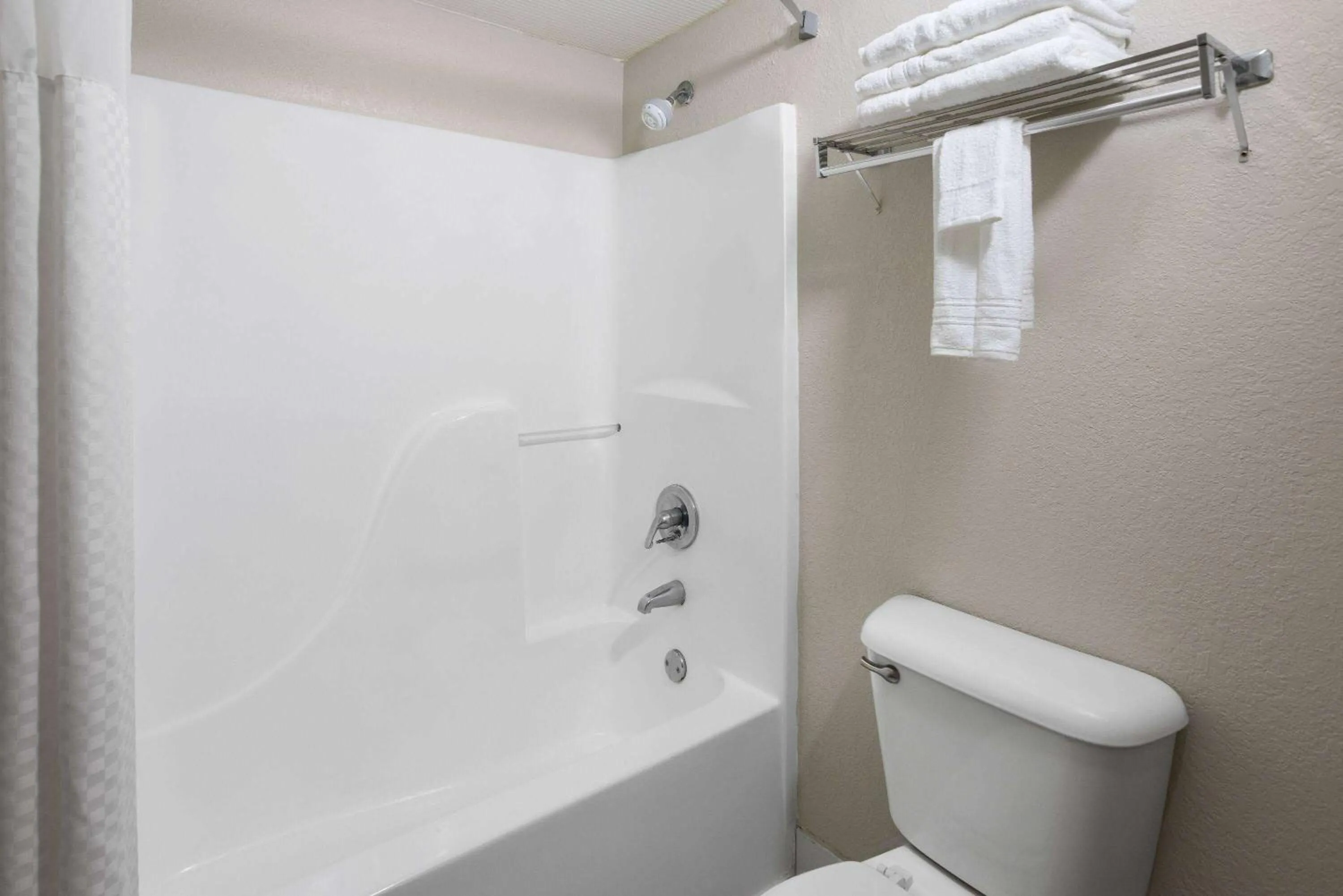 Bathroom in Days Inn by Wyndham Waycross