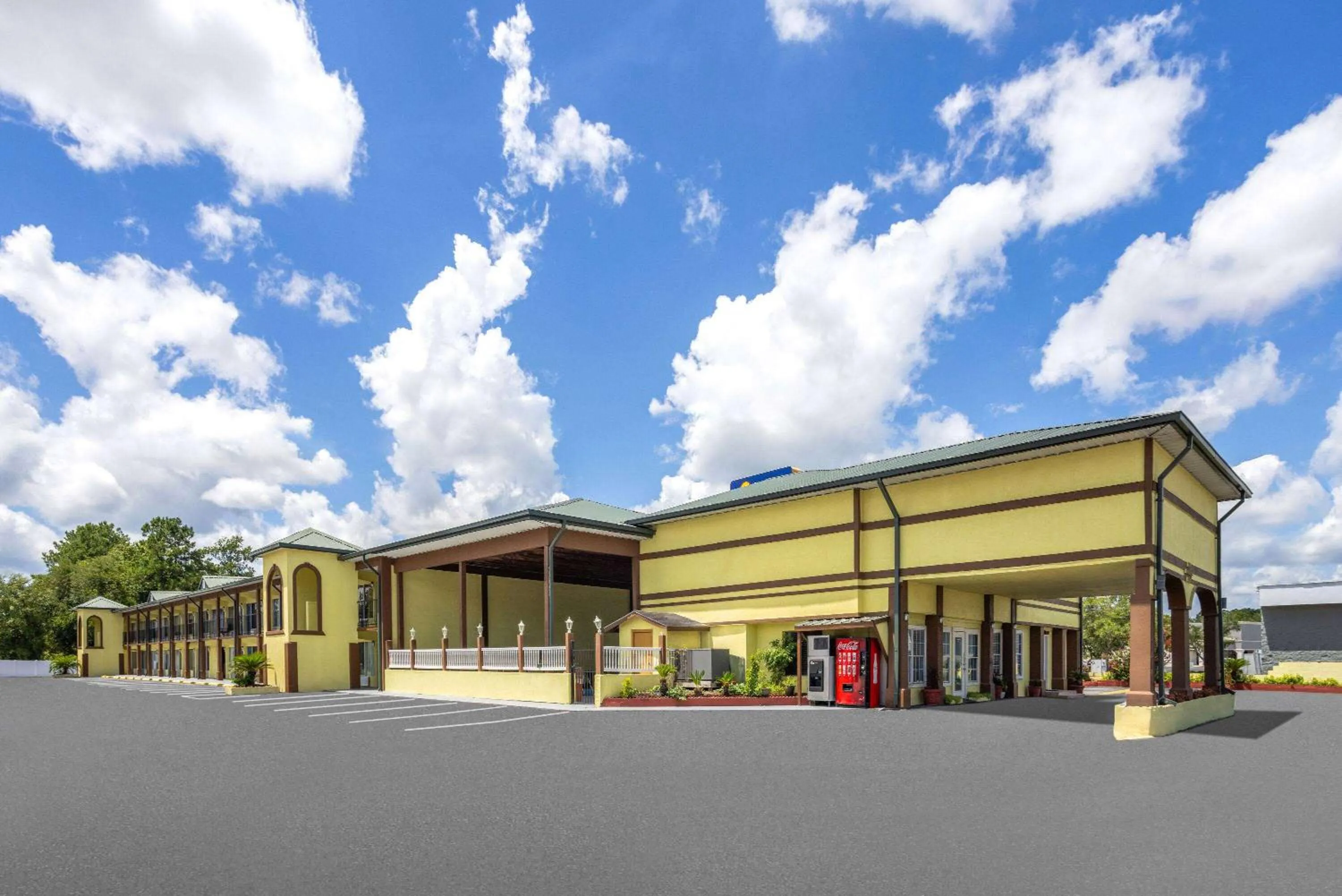 Property building in Days Inn by Wyndham Waycross