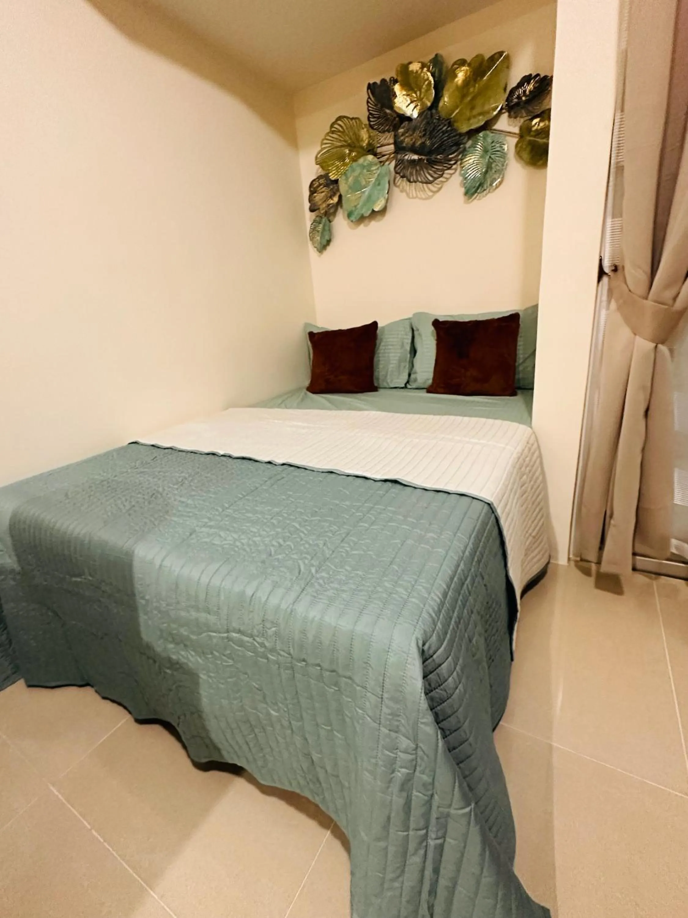 Bed in Lengs Place 2 - Studio with Balcony at Inspiria Condo, Beside Abreeza Mall