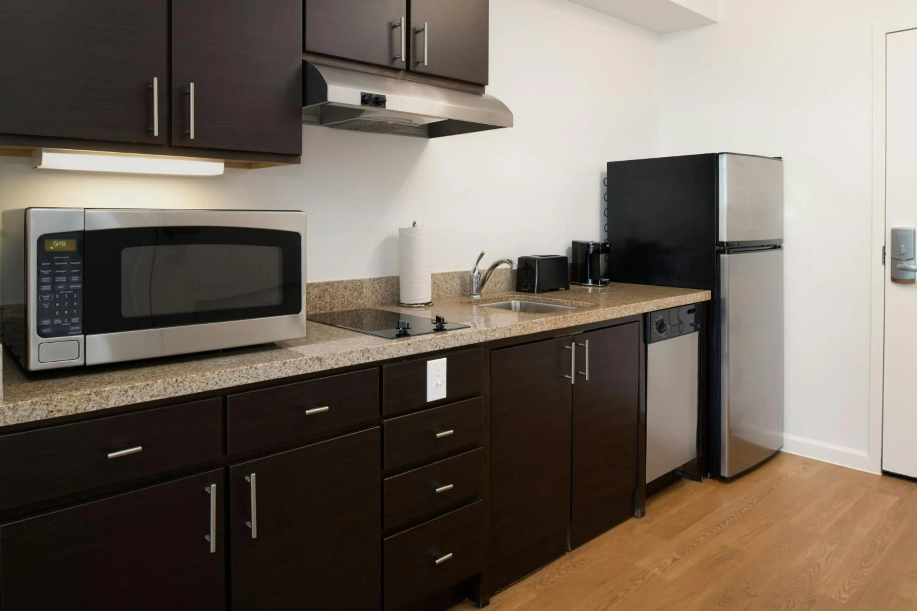 Kitchen or kitchenette in TownePlace Suites by Marriott Lancaster