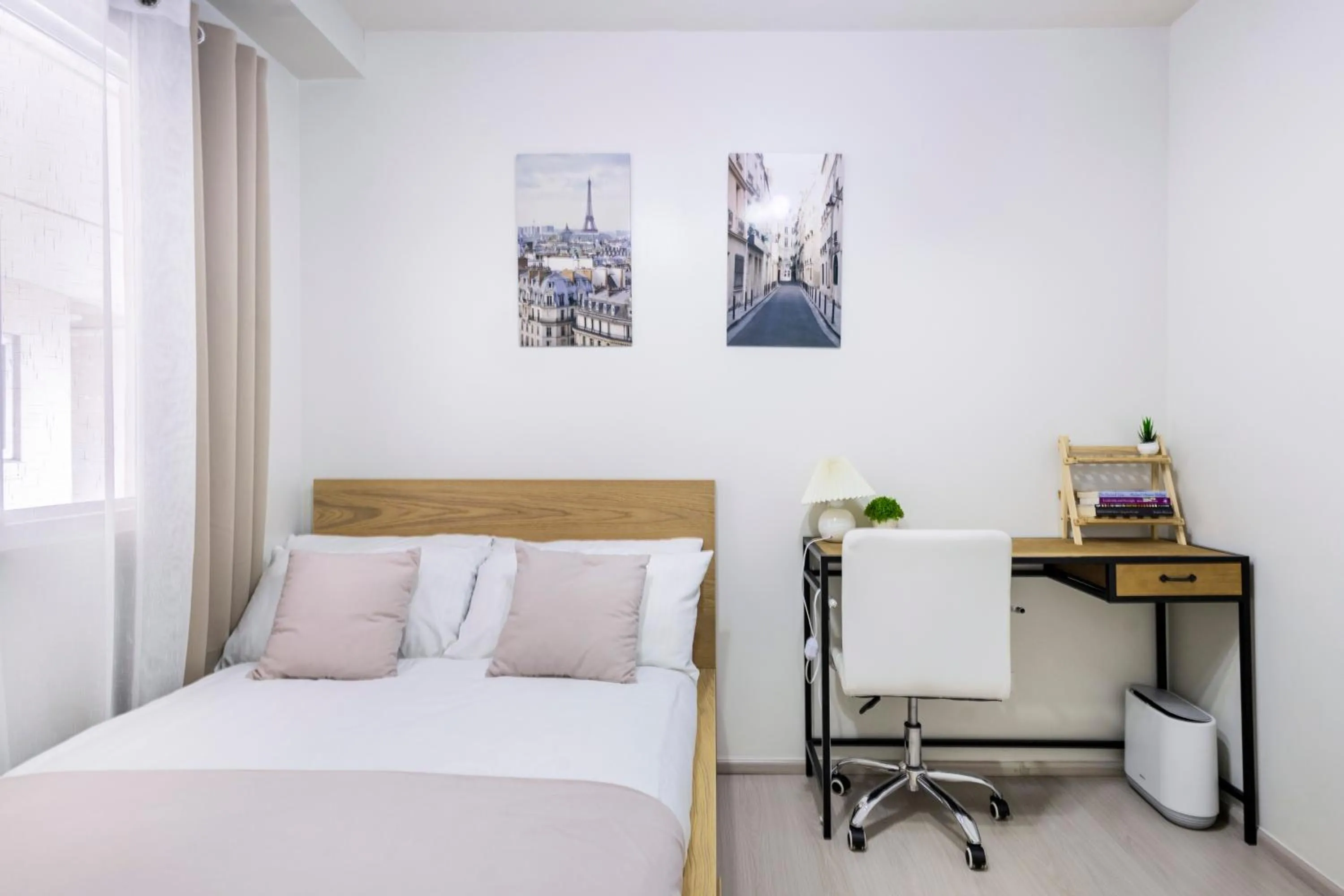 Bed in Modern Comfort Your Gateway to Quezon City One Free Parking