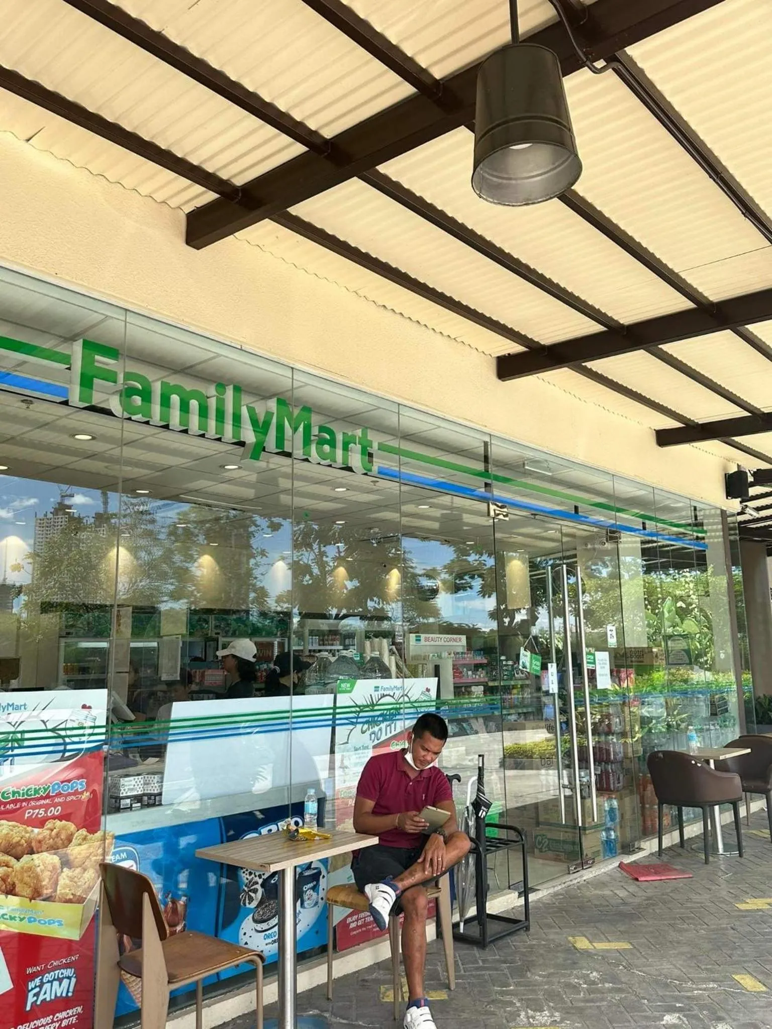 Supermarket/grocery shop in Modern Comfort Your Gateway to Quezon City One Free Parking