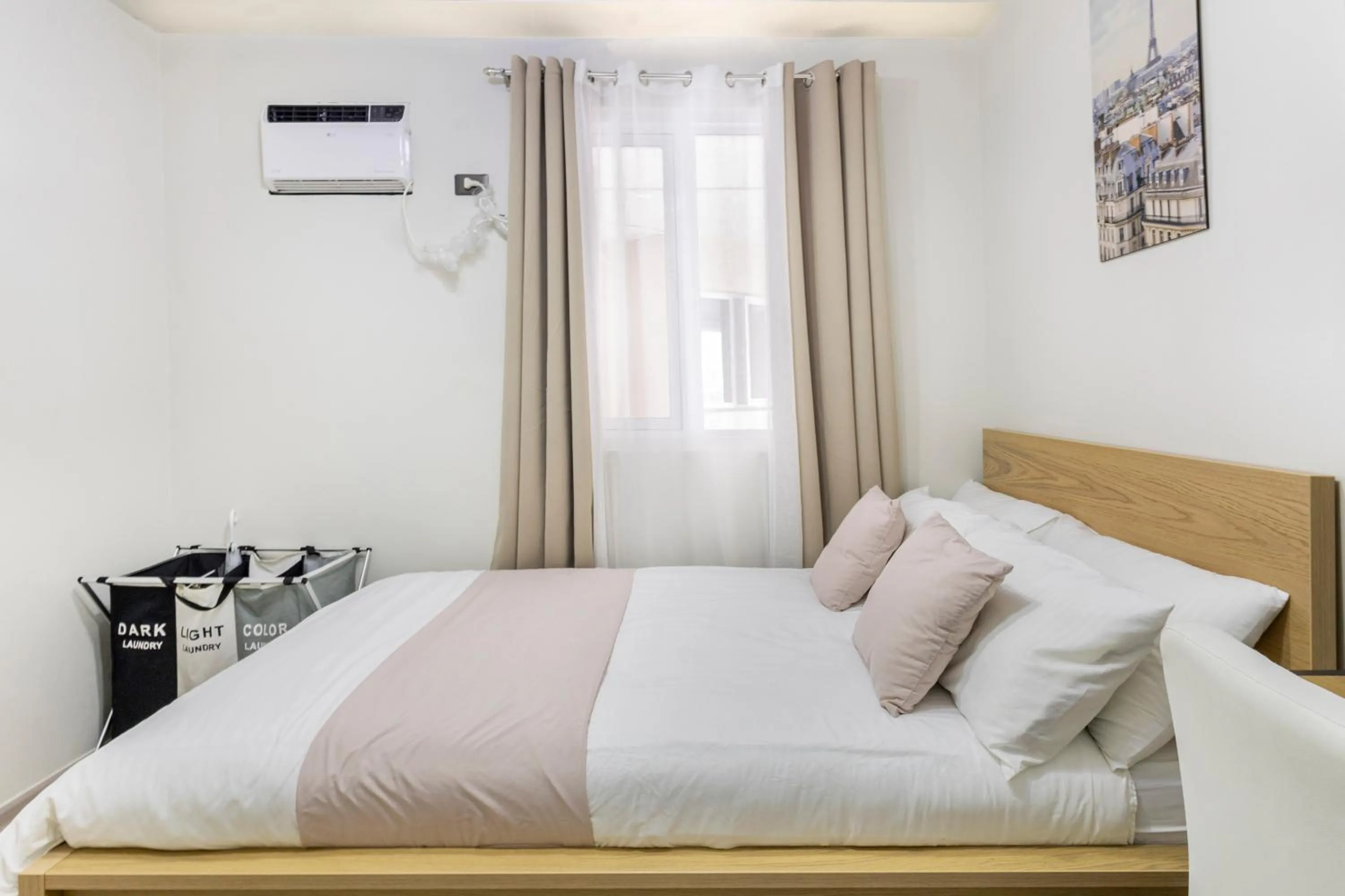 Bed in Modern Comfort Your Gateway to Quezon City One Free Parking