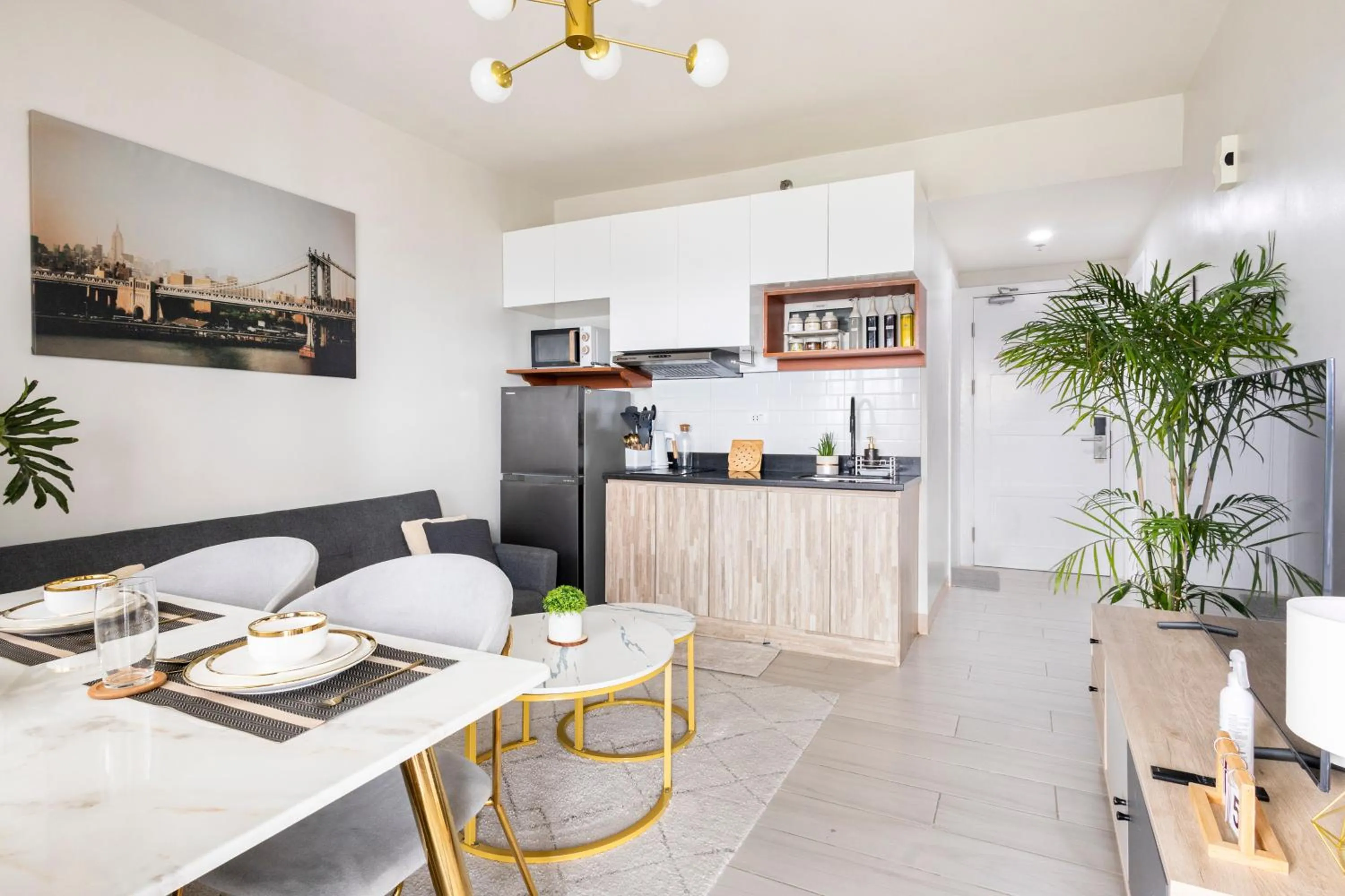 Modern Comfort Your Gateway to Quezon City One Free Parking