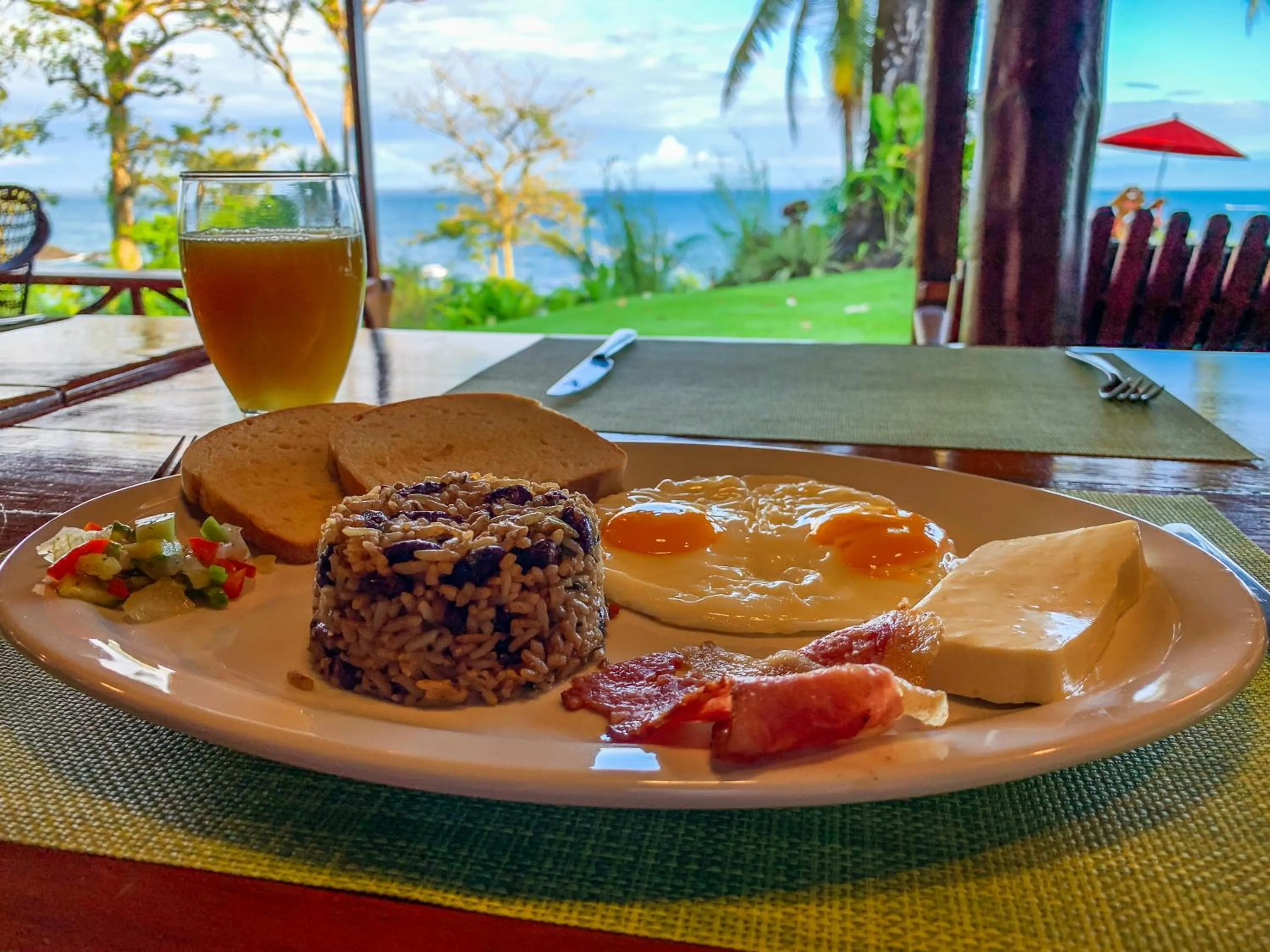 Breakfast in Las Caletas Lodge