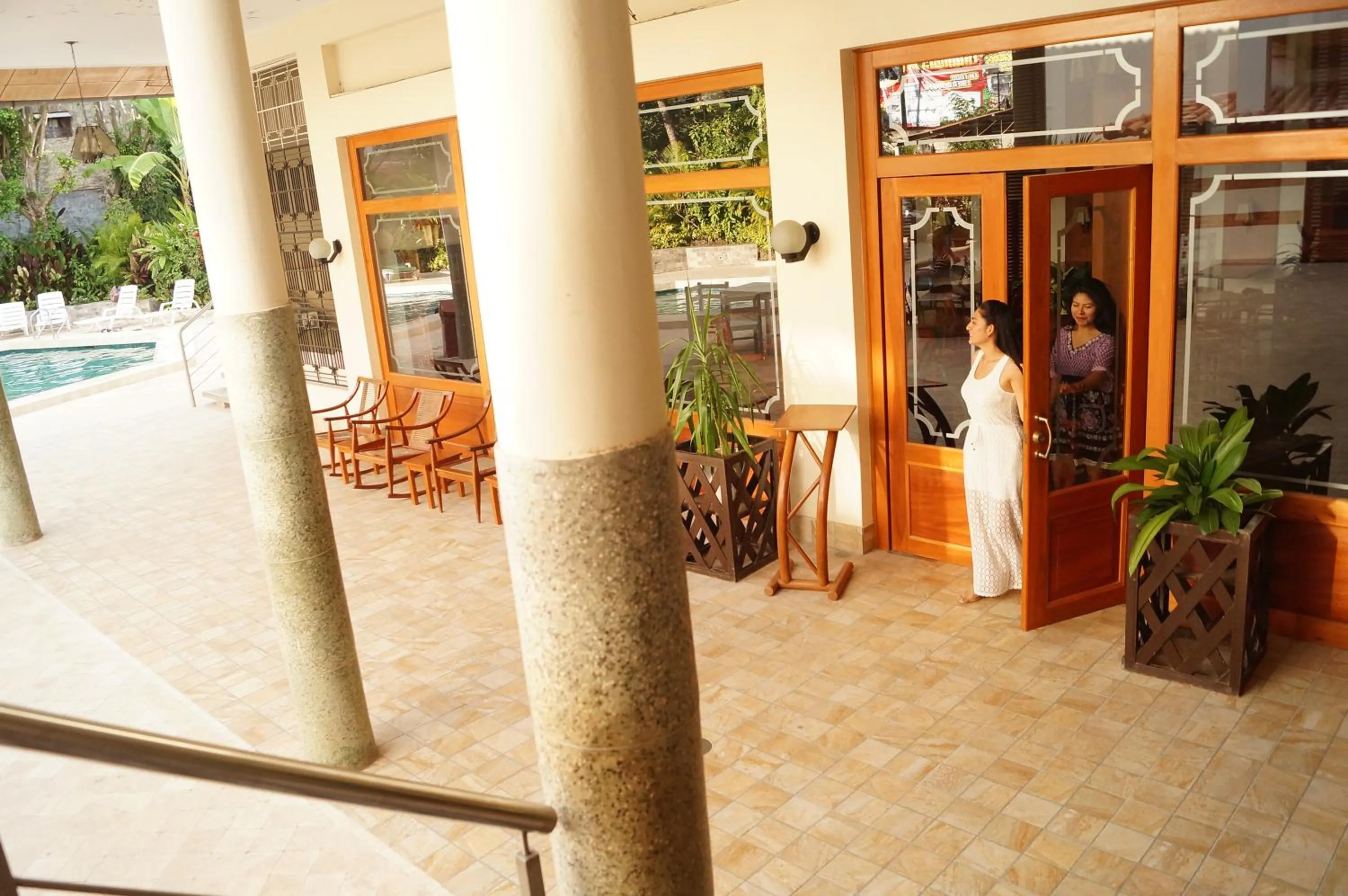 Restaurant/places to eat in Grand Hotel Mercedes
