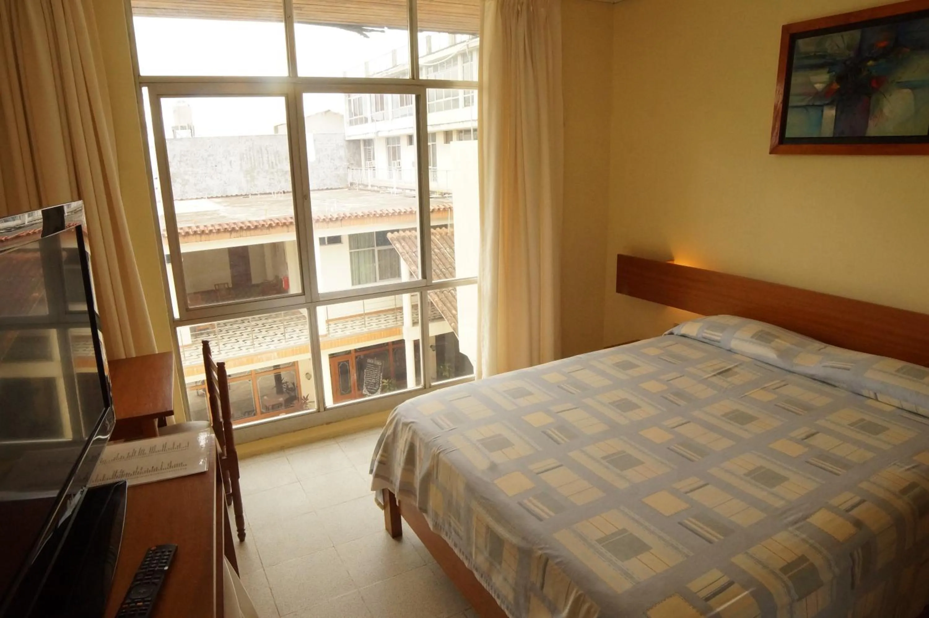 Balcony/Terrace, Bed in Grand Hotel Mercedes