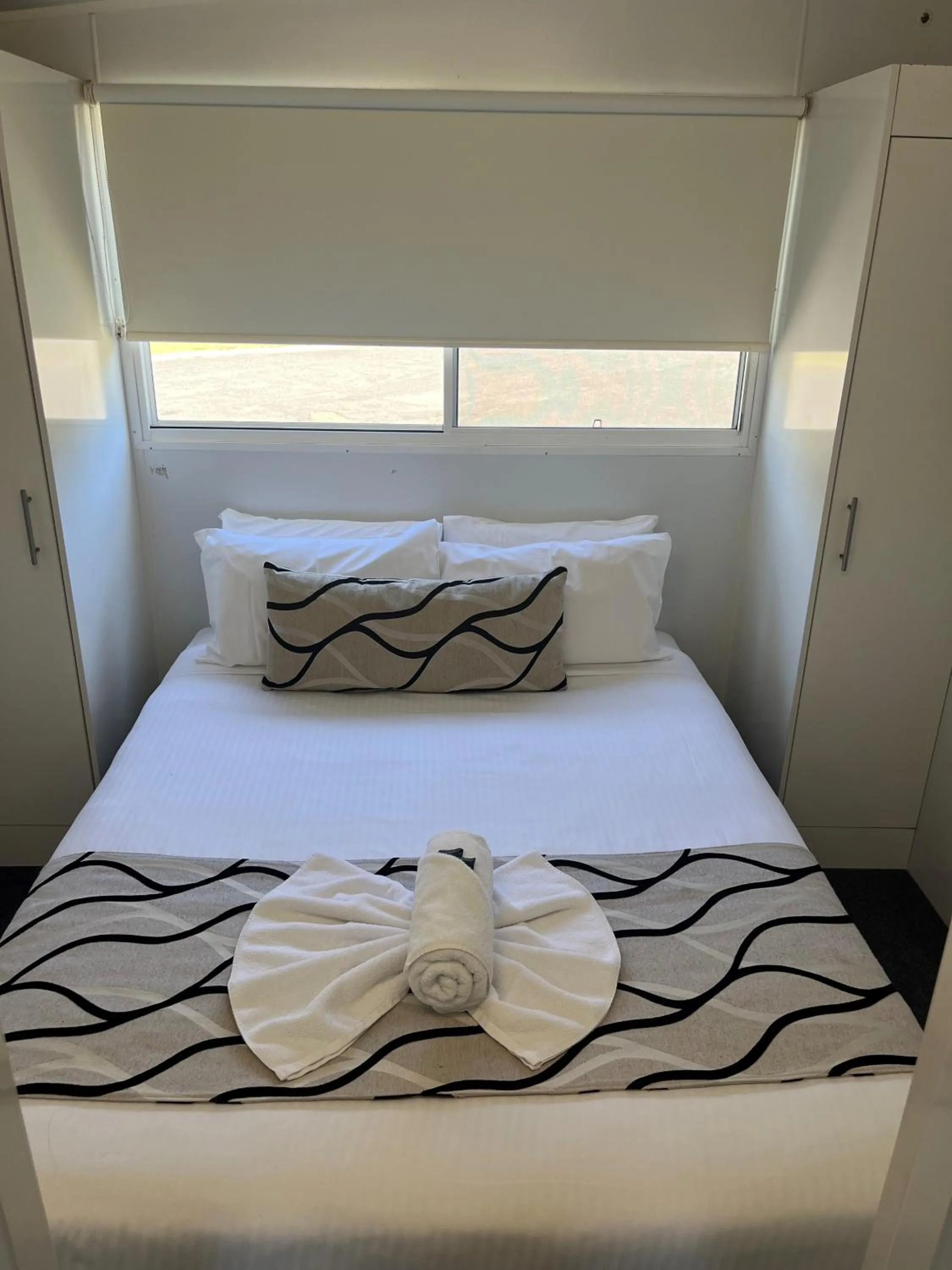 Bedroom, Bed in Blue Lagoon Beach Resort