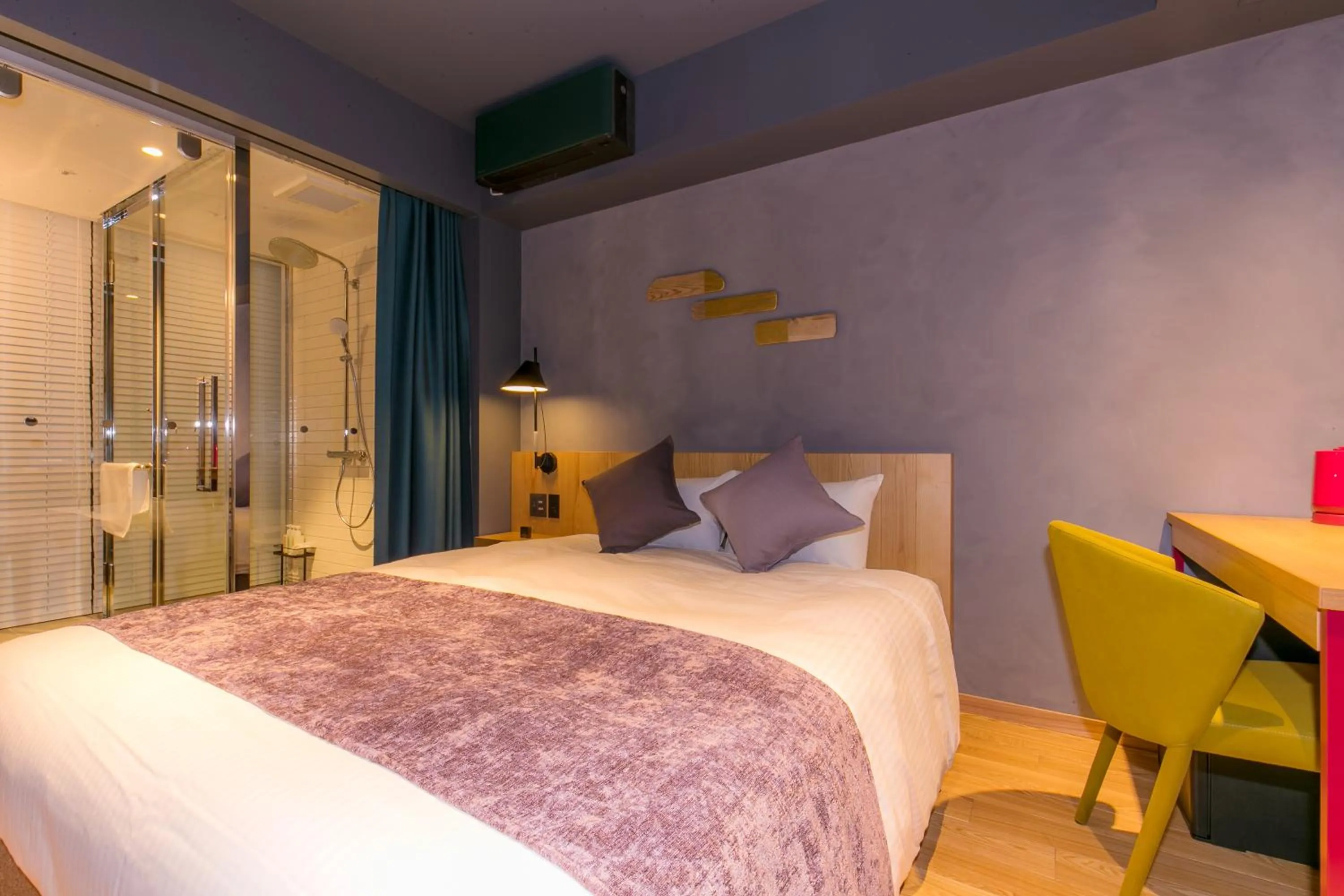 Photo of the whole room, Bed in Spa & Hotel Suishun Matsuiyamate