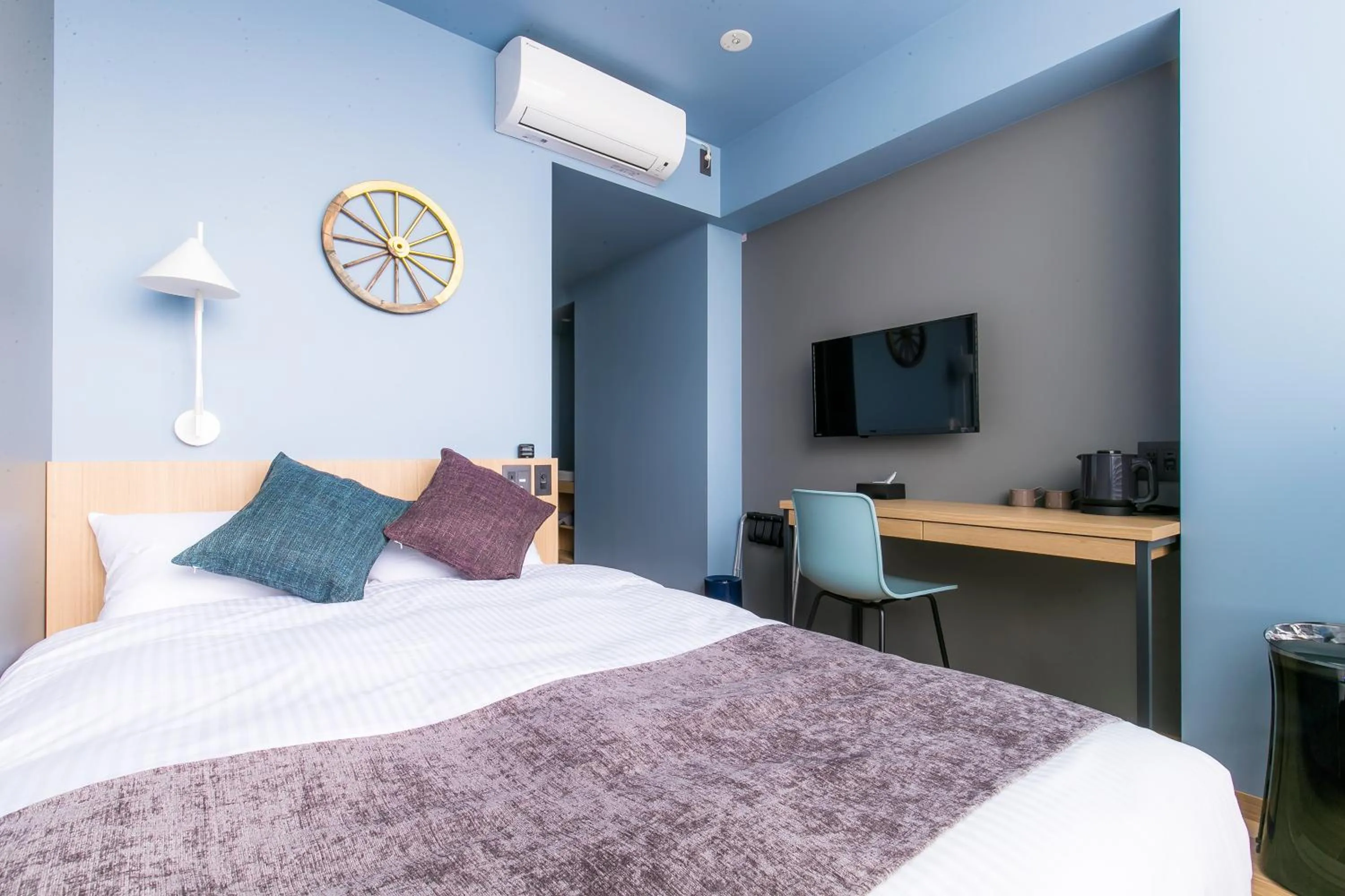 Photo of the whole room, Bed in Spa & Hotel Suishun Matsuiyamate