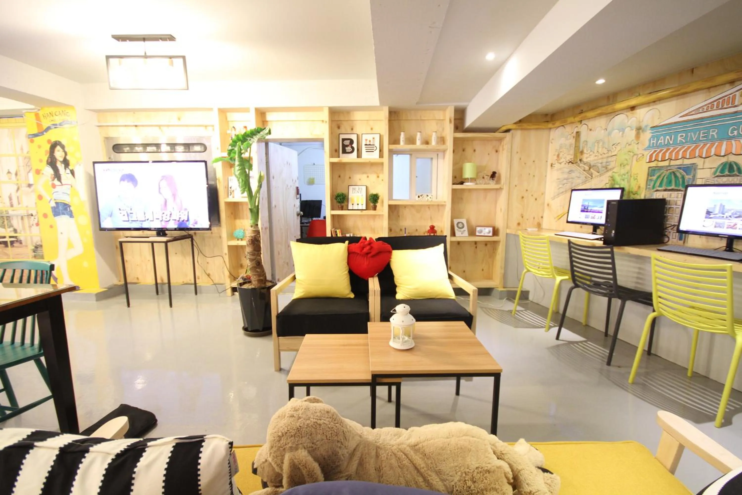 Lobby or reception in Han River Residence & Guesthouse