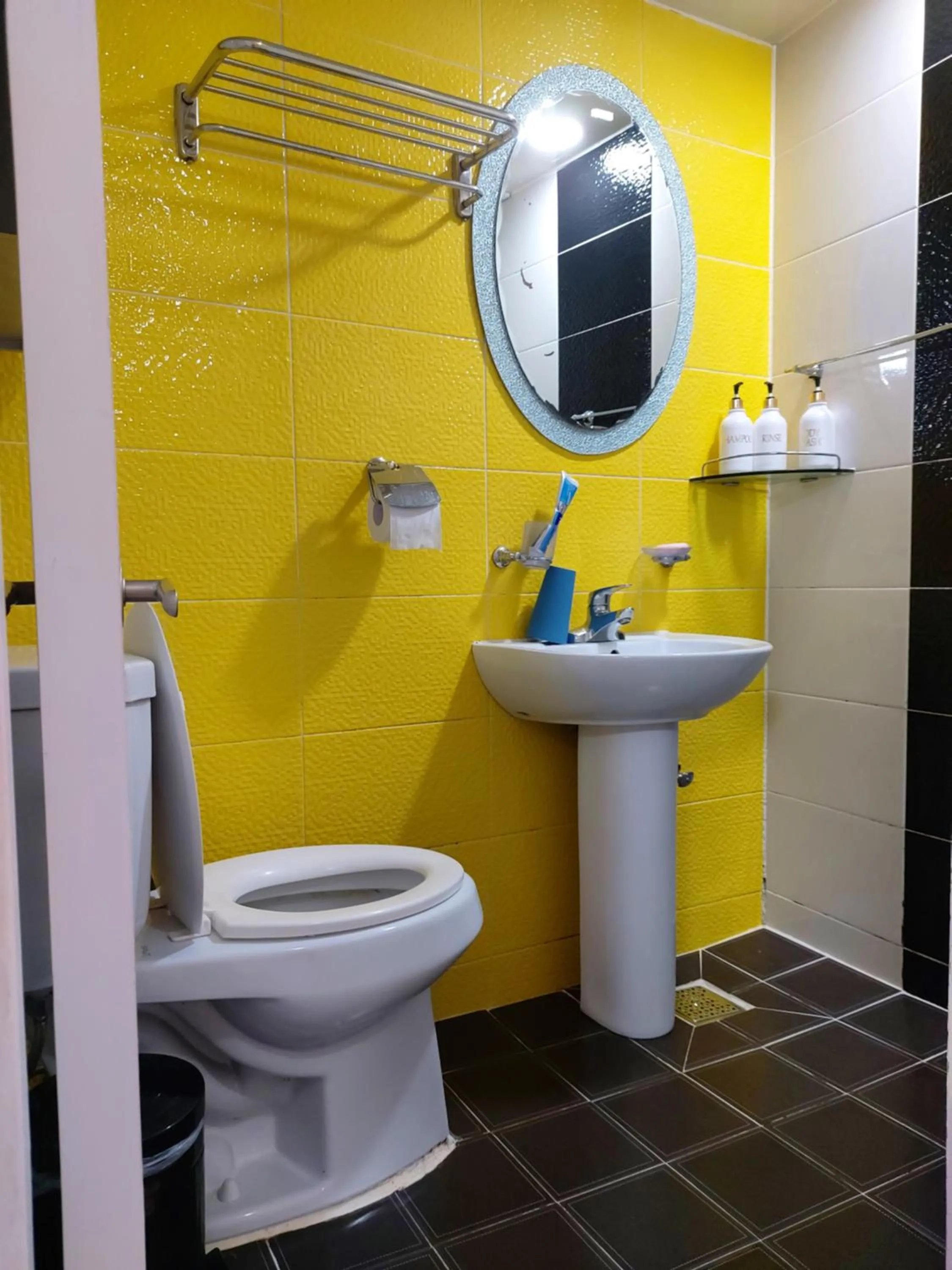 Han River Residence & Guesthouse