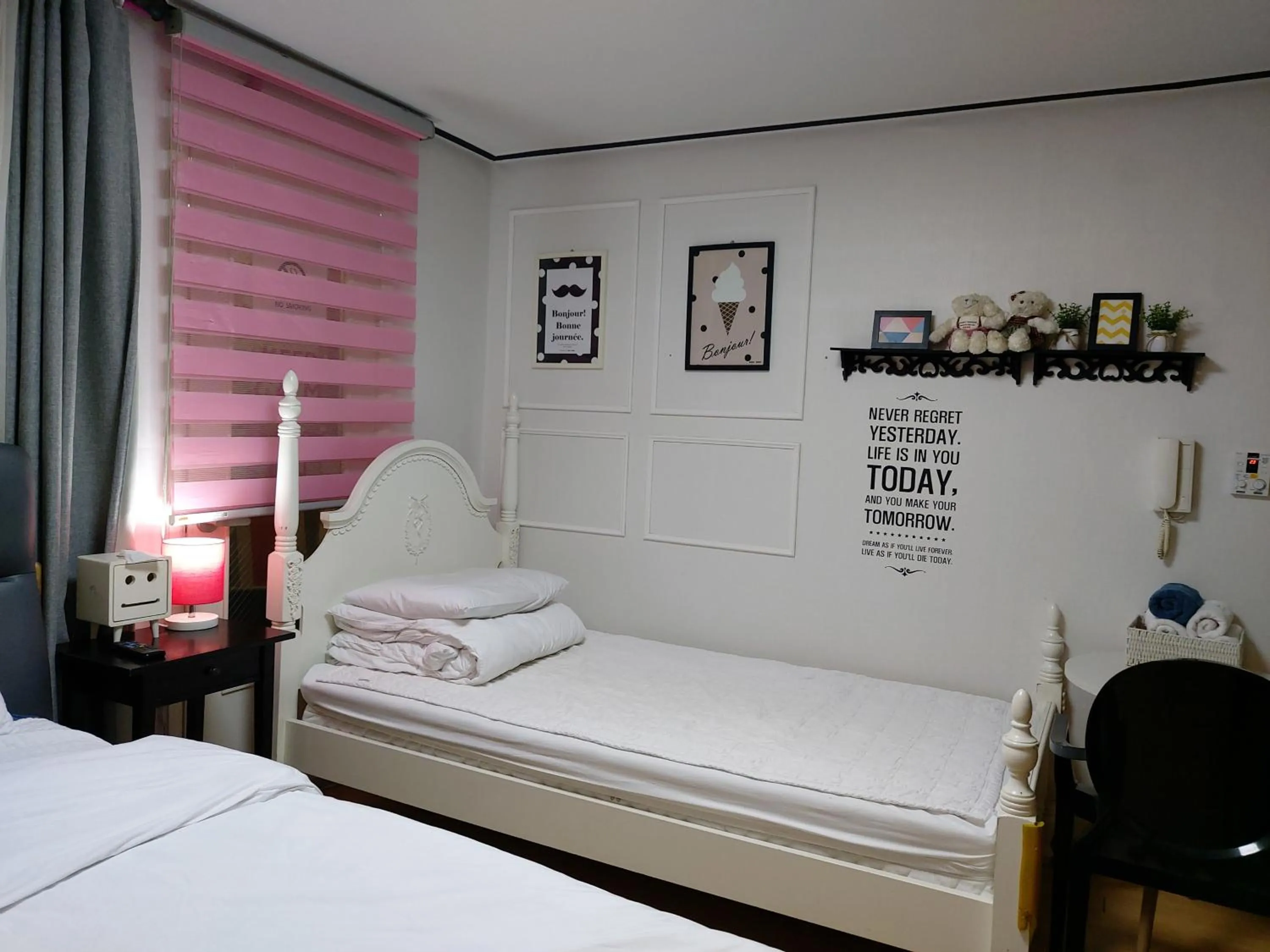 Bed in Han River Residence & Guesthouse