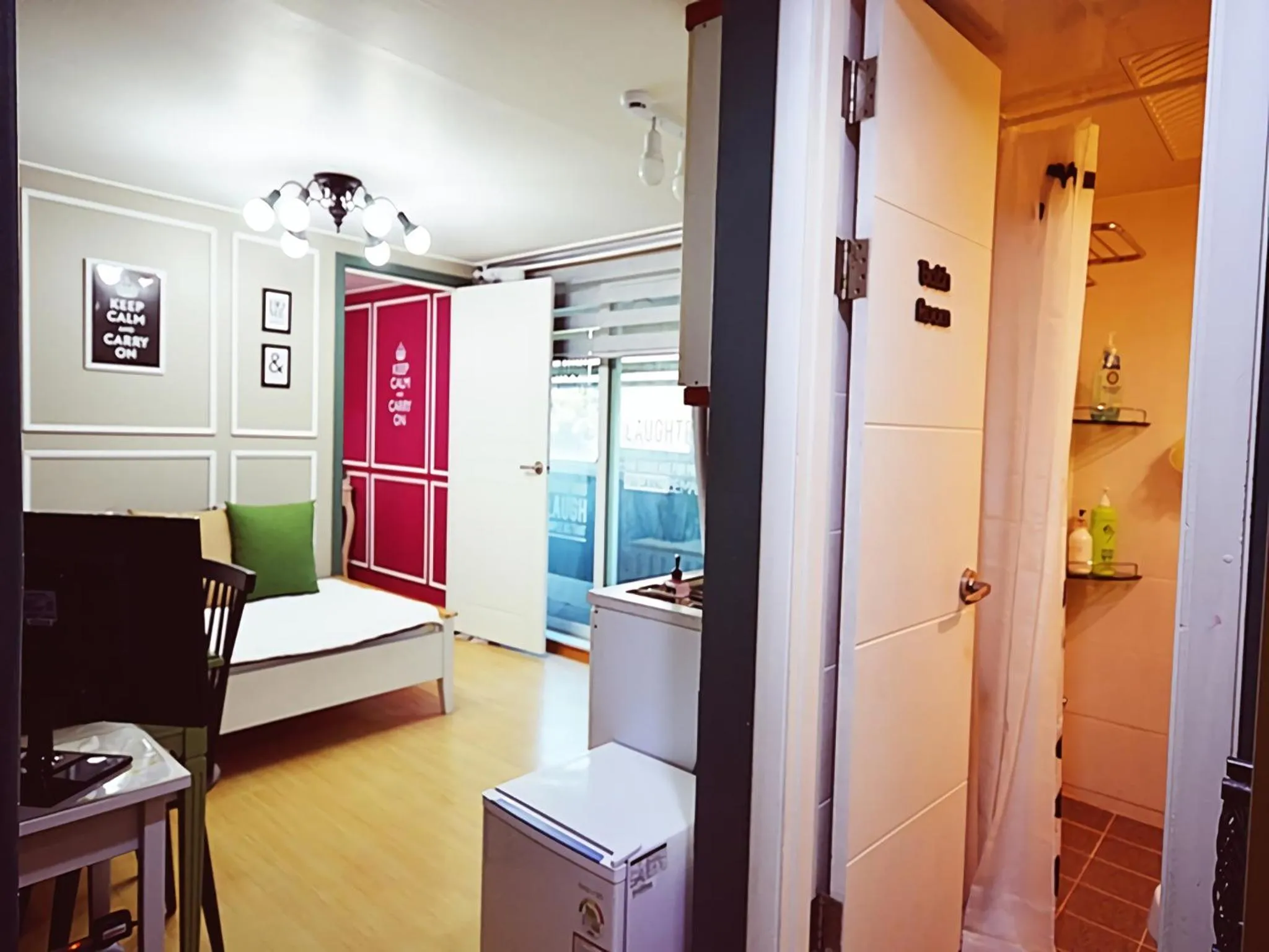 TV and multimedia, Bed in Han River Residence & Guesthouse