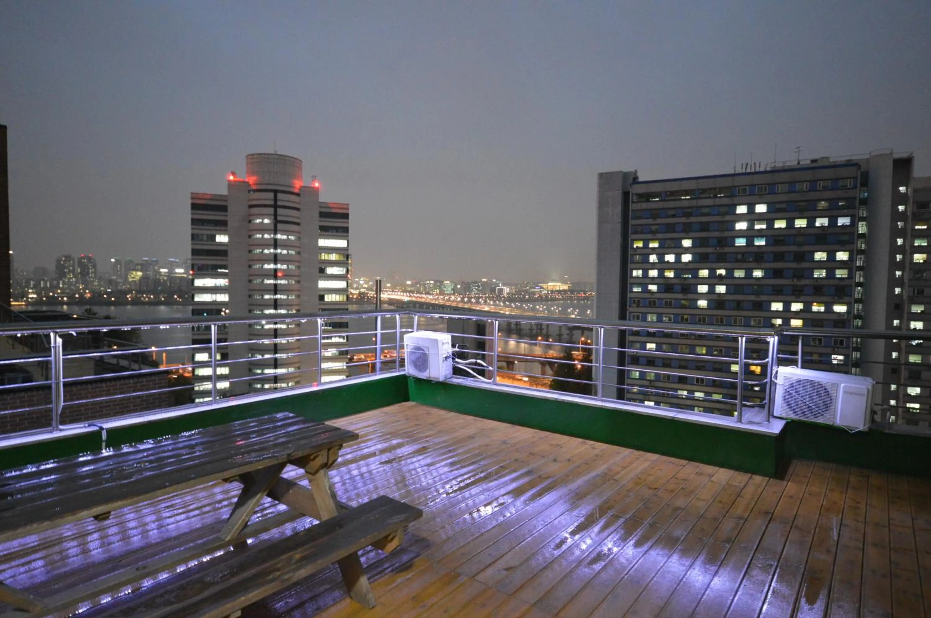 City view in Han River Residence & Guesthouse