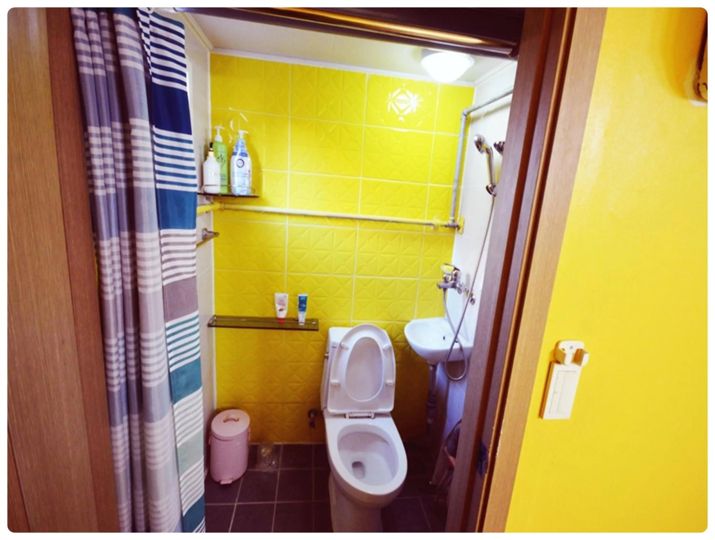 Han River Residence & Guesthouse