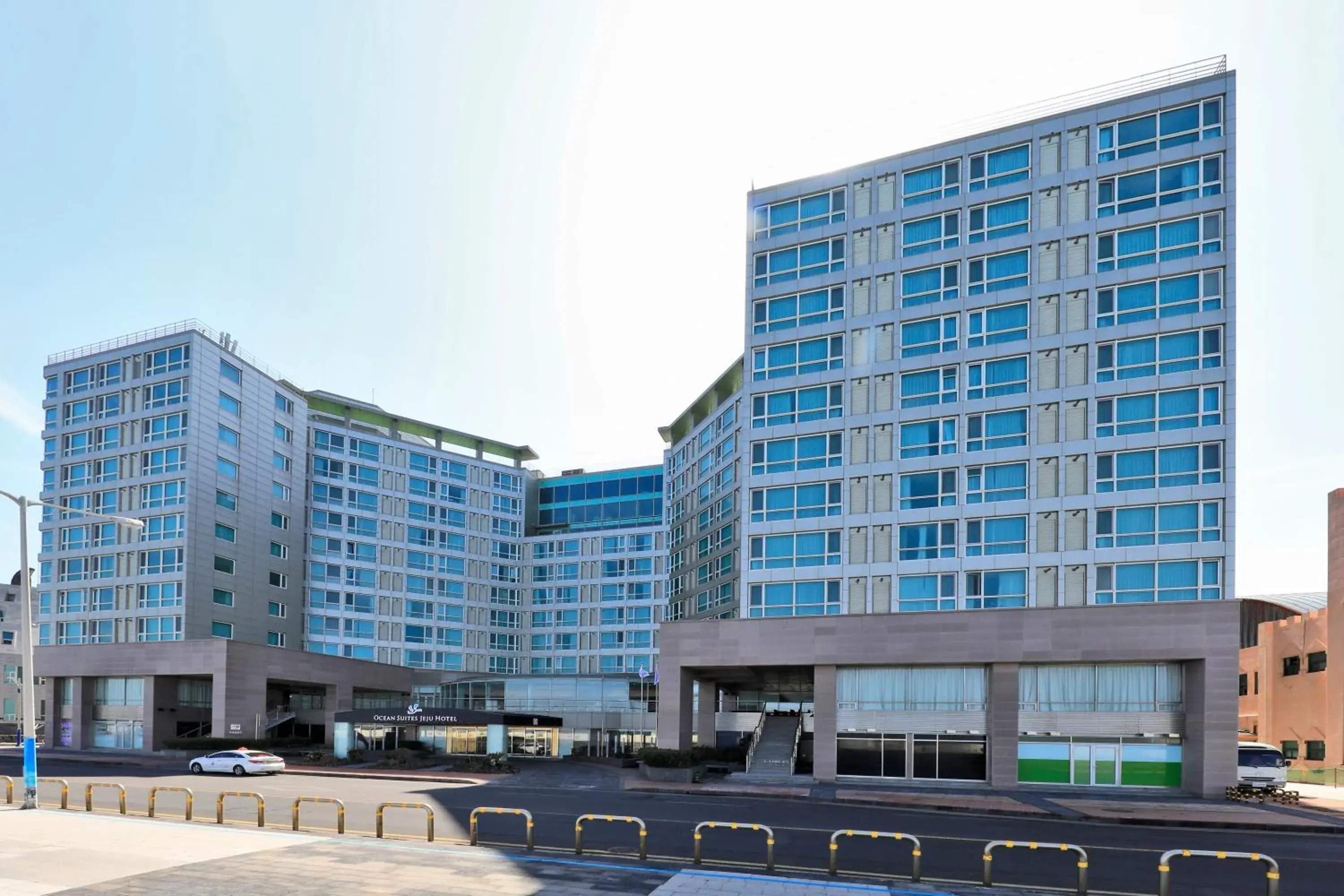 Property building in Ocean Suites Jeju Hotel Property building in Ocean Suites Jeju Hotel