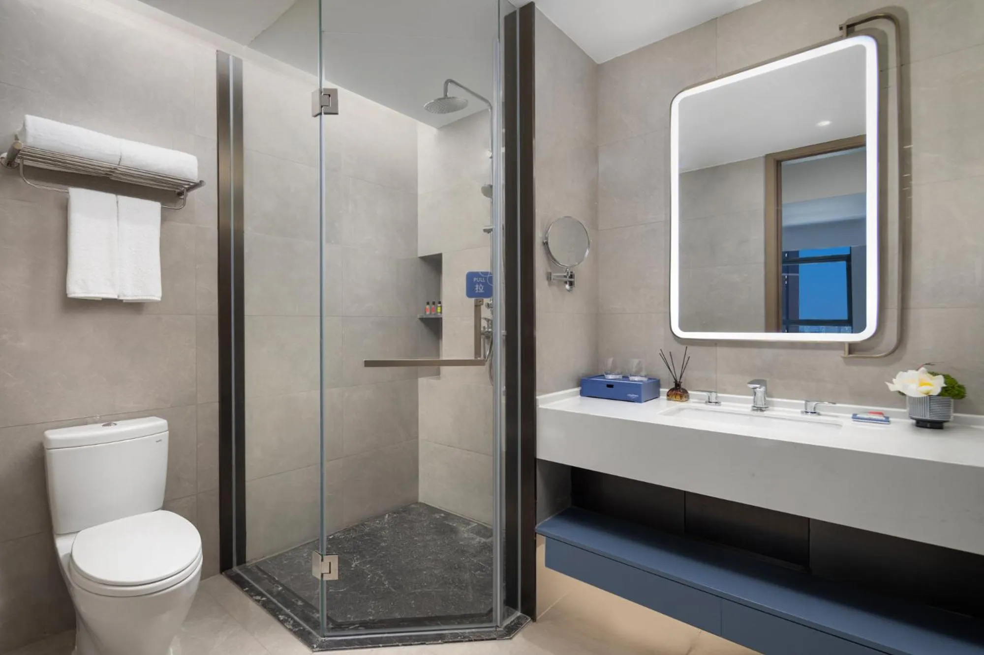 Toilet in Citadines Jinqiao Building Yantai