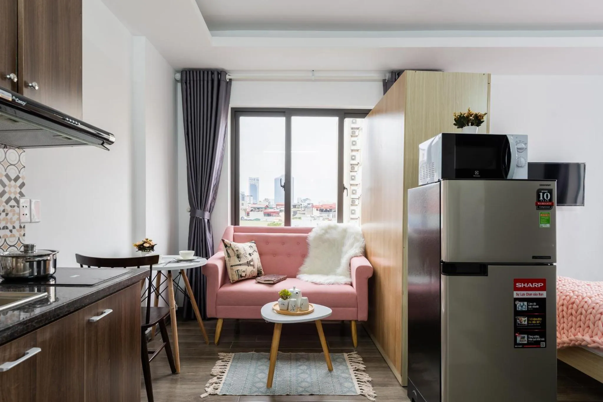 Seating area in SaziHome Doi Can Hanoi