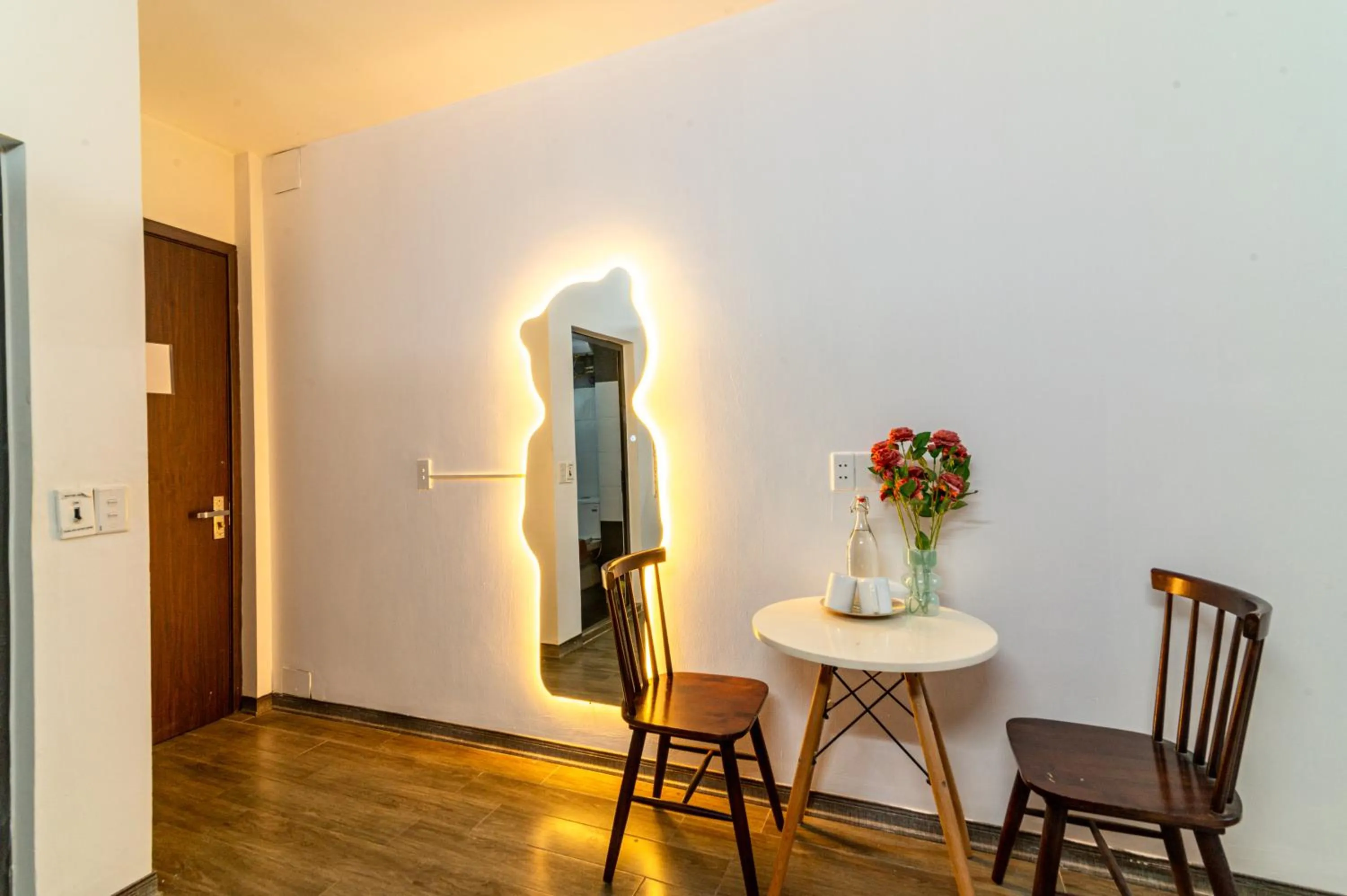 Dining area in SaziHome Doi Can Hanoi