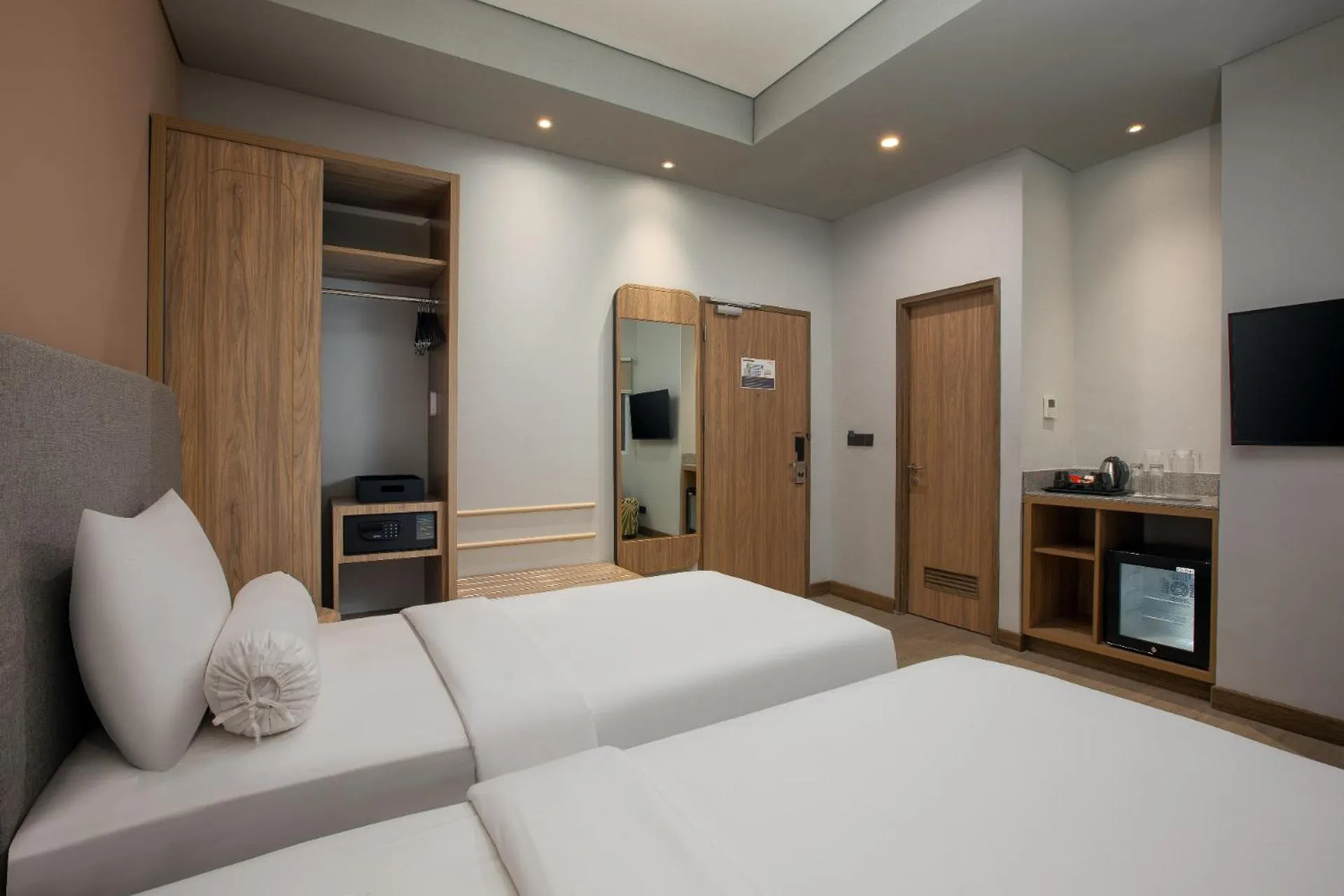 Bedroom, Bed in Harper Banjarmasin by ASTON