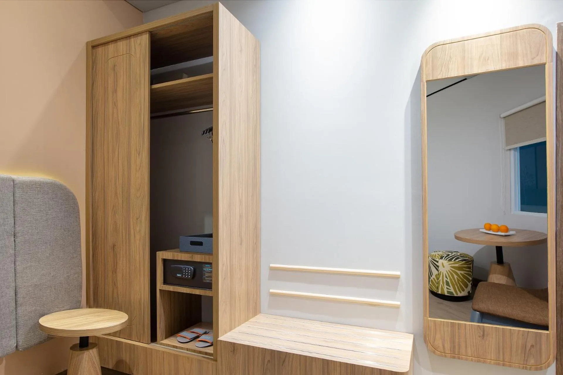 wardrobe in Harper Banjarmasin by ASTON