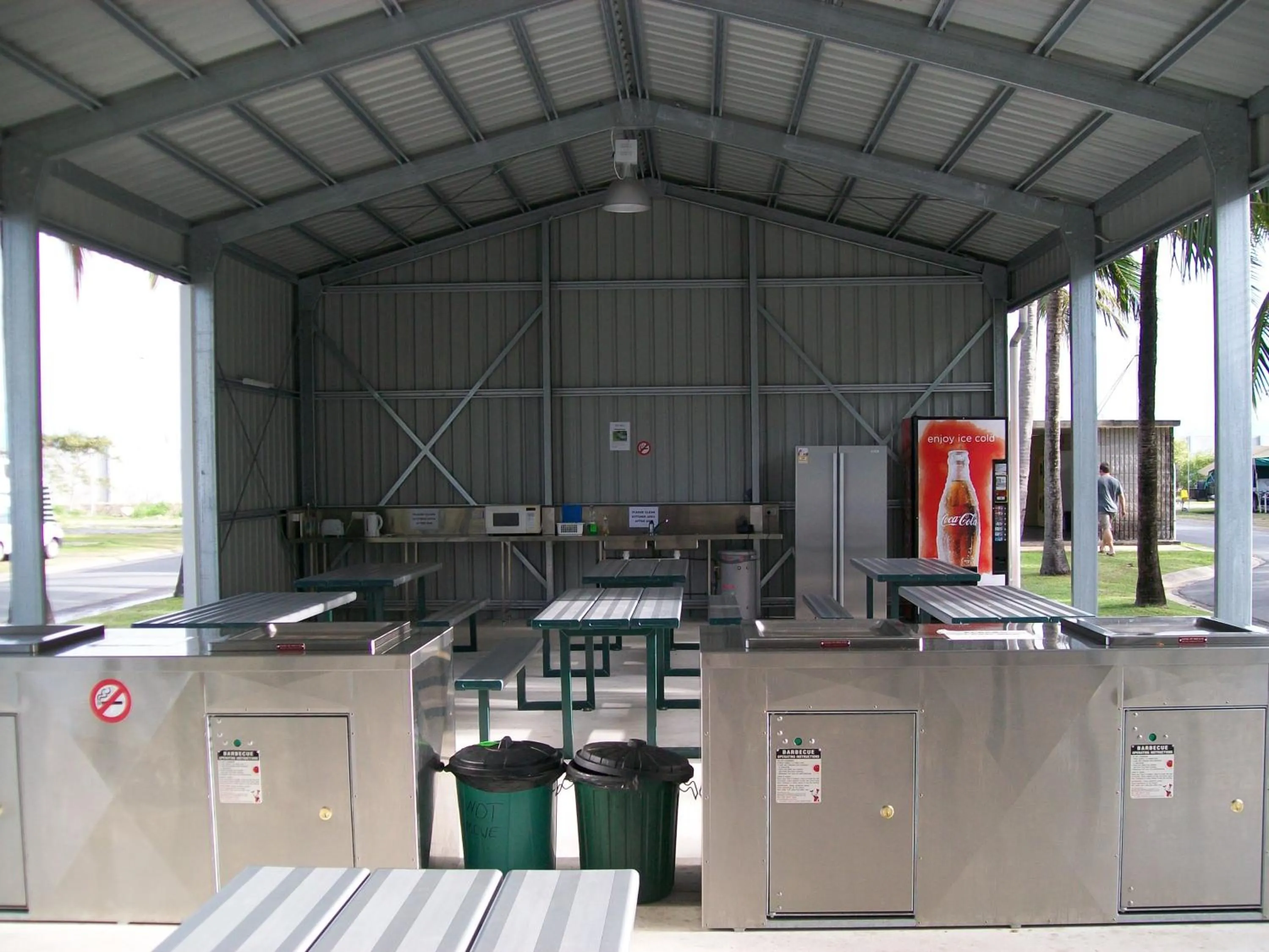 BBQ facilities in Central Tourist Park