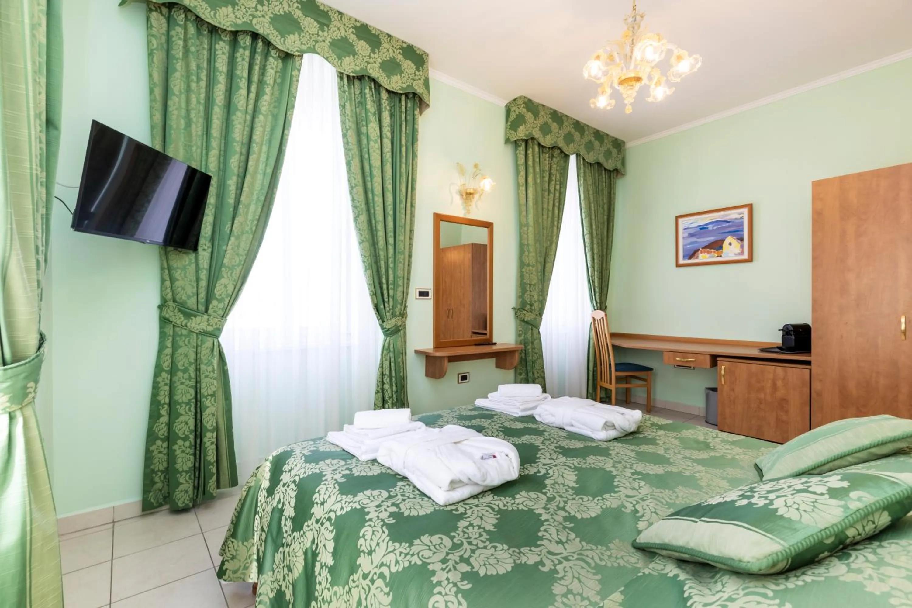 Double Room with Pool View in Villa Cassia