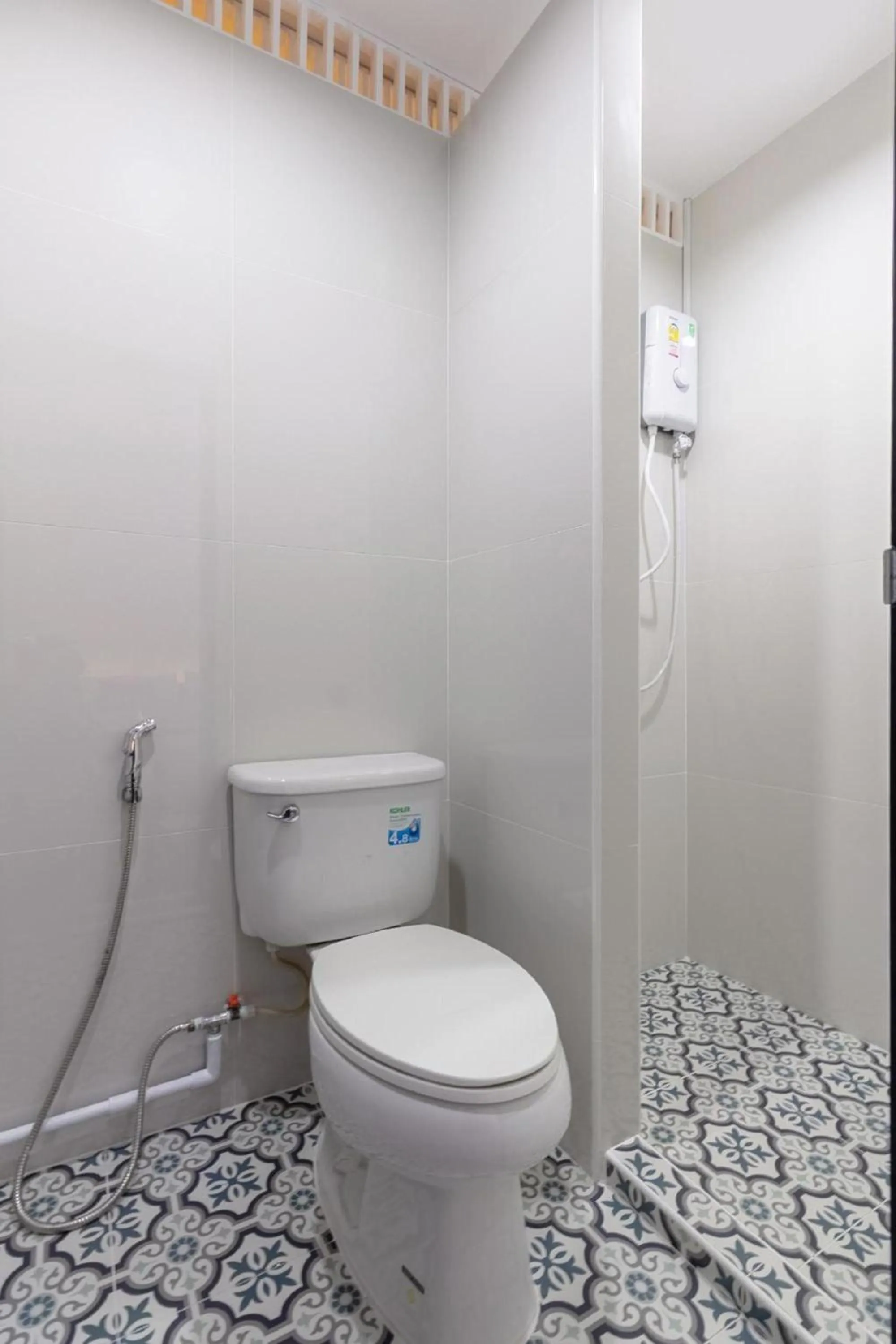 Bathroom in OYO 994 Kudi Hostel