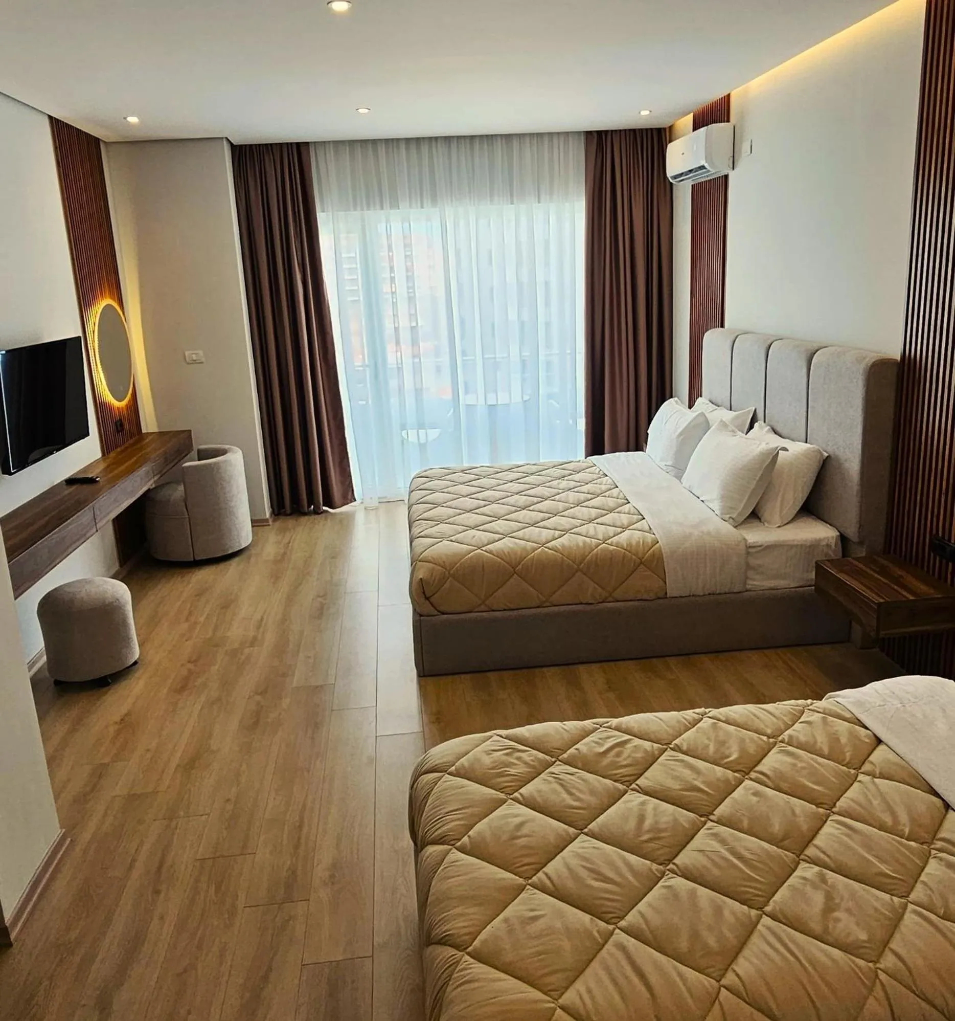 Bed in Hotel Enkelana