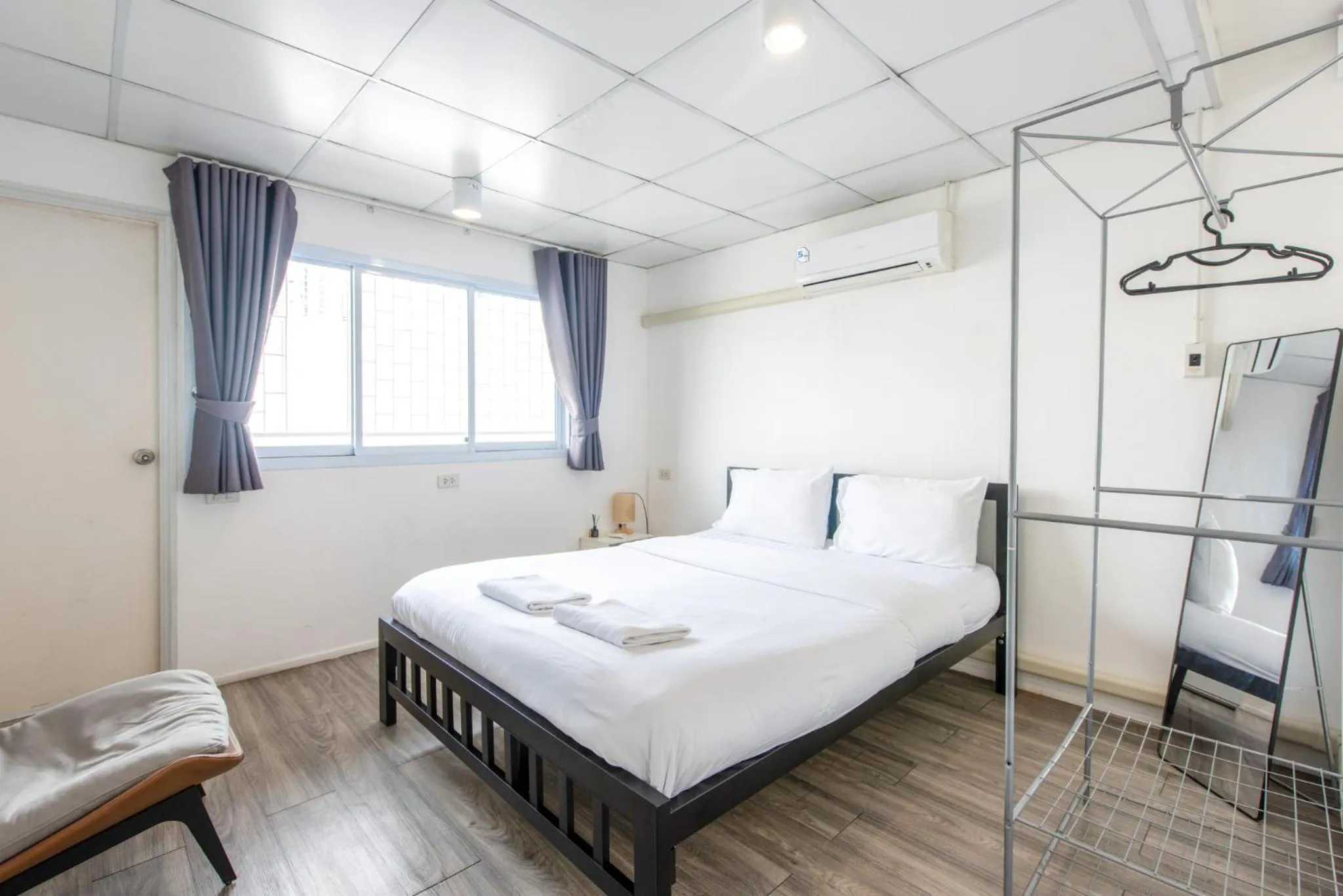 Bedroom, Bed in PICCOLO SUKHUMVIT HOSTEL- Self check-in after 6 pm