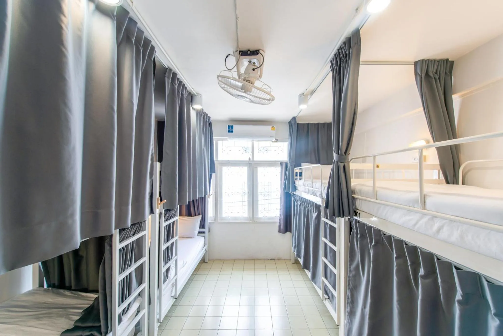 Bed in PICCOLO SUKHUMVIT HOSTEL- Self check-in after 6 pm