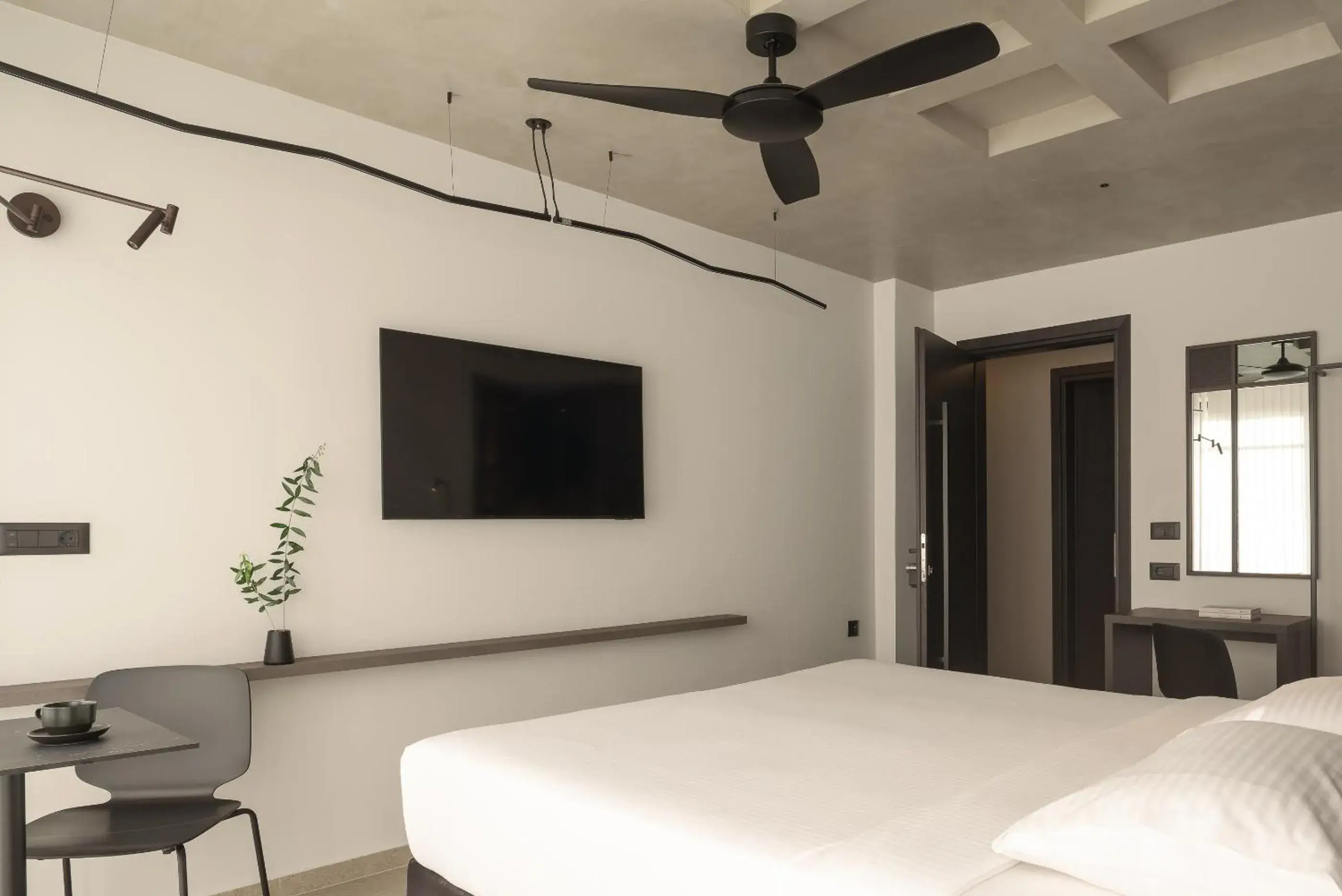 Bed in Pleiades Urban Stay by Semavί Bed in Pleiades Urban Stay by Semavί