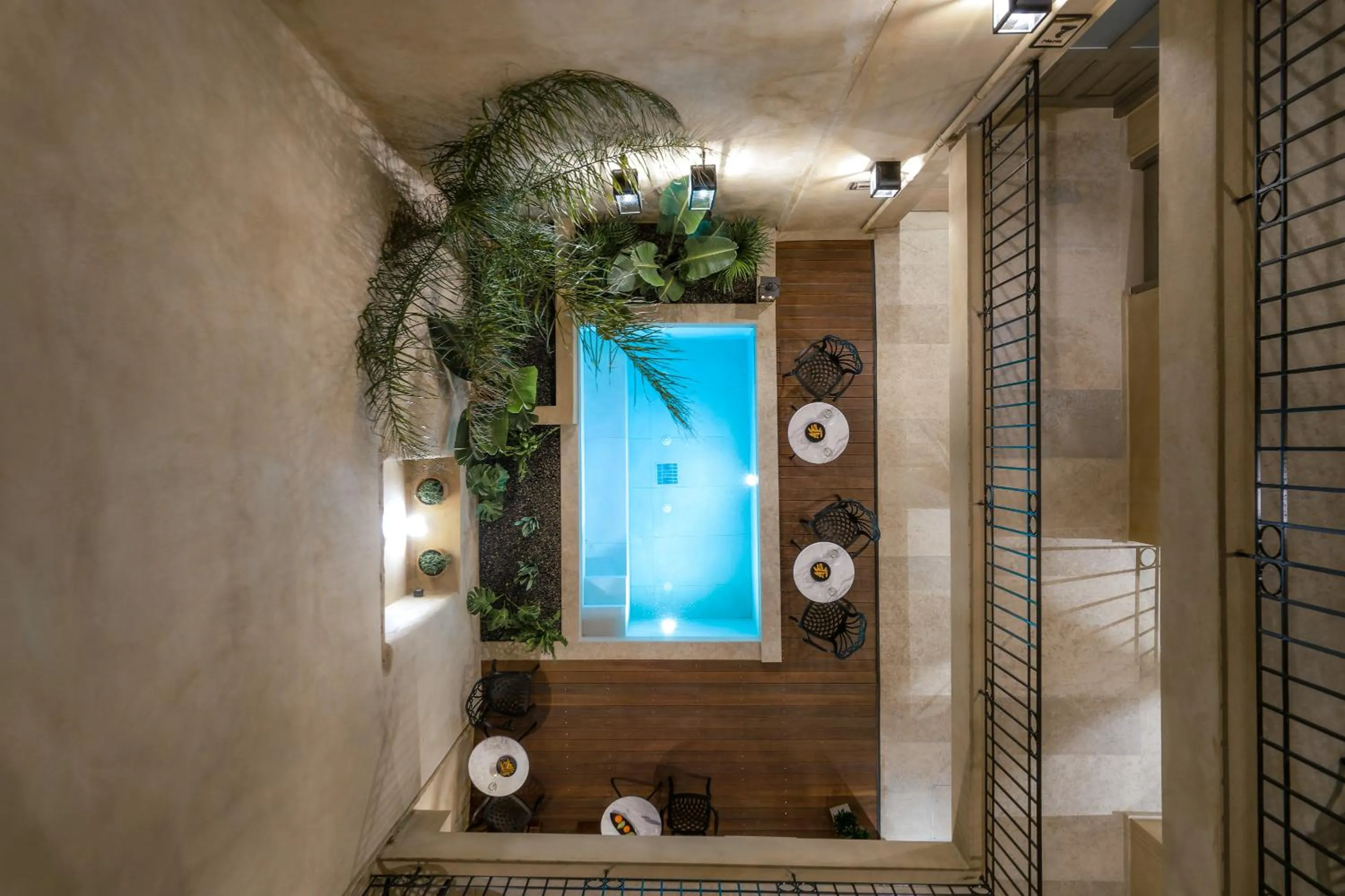 Swimming pool in Casa di Gaga Luxury Suites